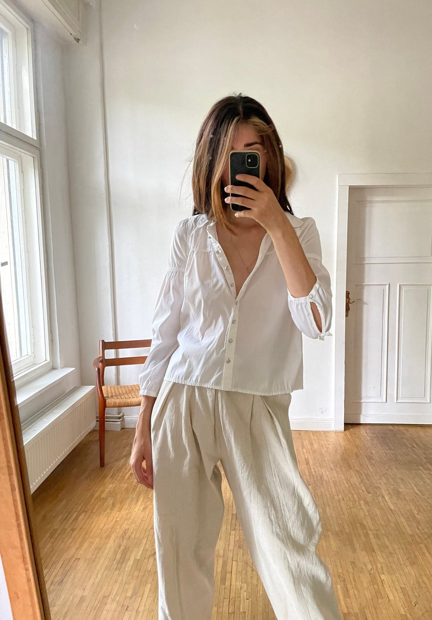 Vintage Essentiel Antwerp girls blouse, Elegant vintage white Ruffle blouse, Formal girls wear, Branded,