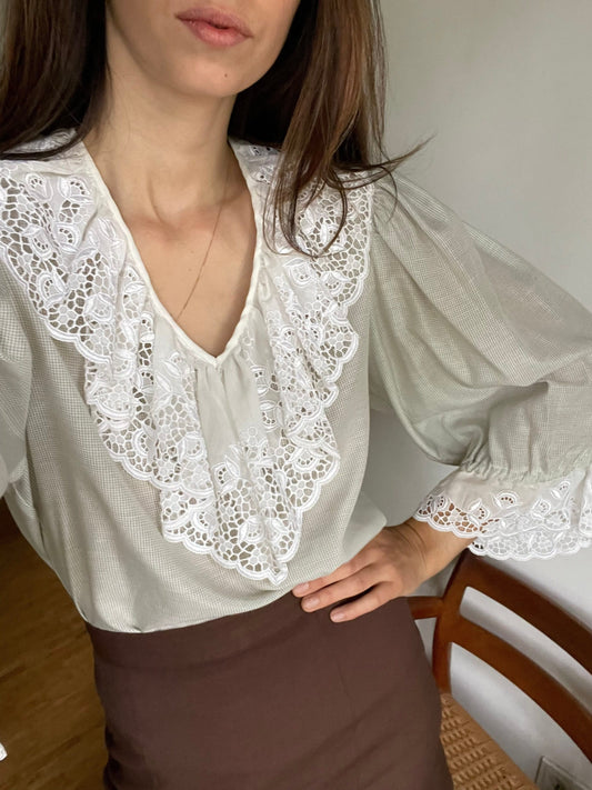 Vintage lace collared romantic poet sleeve blouse, Cottage core top, White french antique blouse, Pirate top, Dirndl top, Edwardian blouse