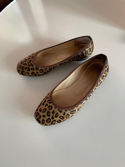 Gucci Leopard Print Vintage Flats — additional view 6