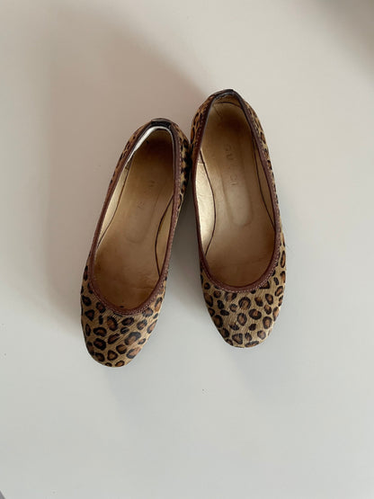 Gucci Leopard Print Vintage Flats — additional view 10
