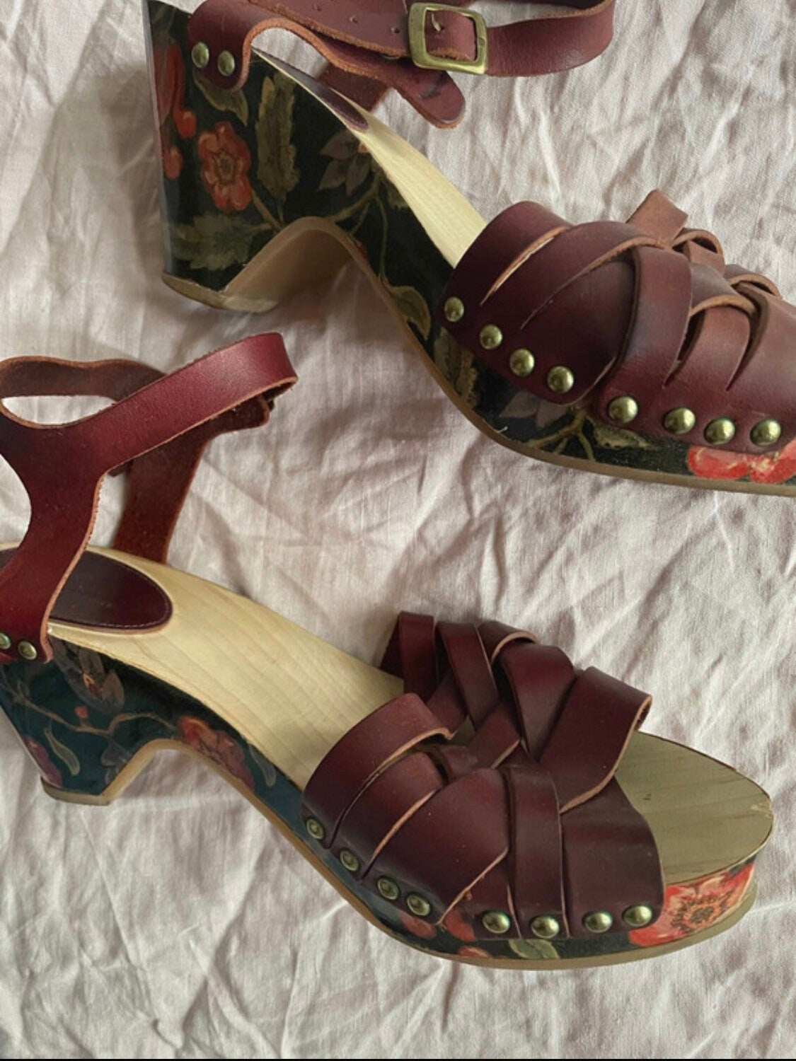 Vintage Isabel Marant platform sandals, leather in burgundy brown, open toe, floral detailed heel, bohemian grunge, EU 41