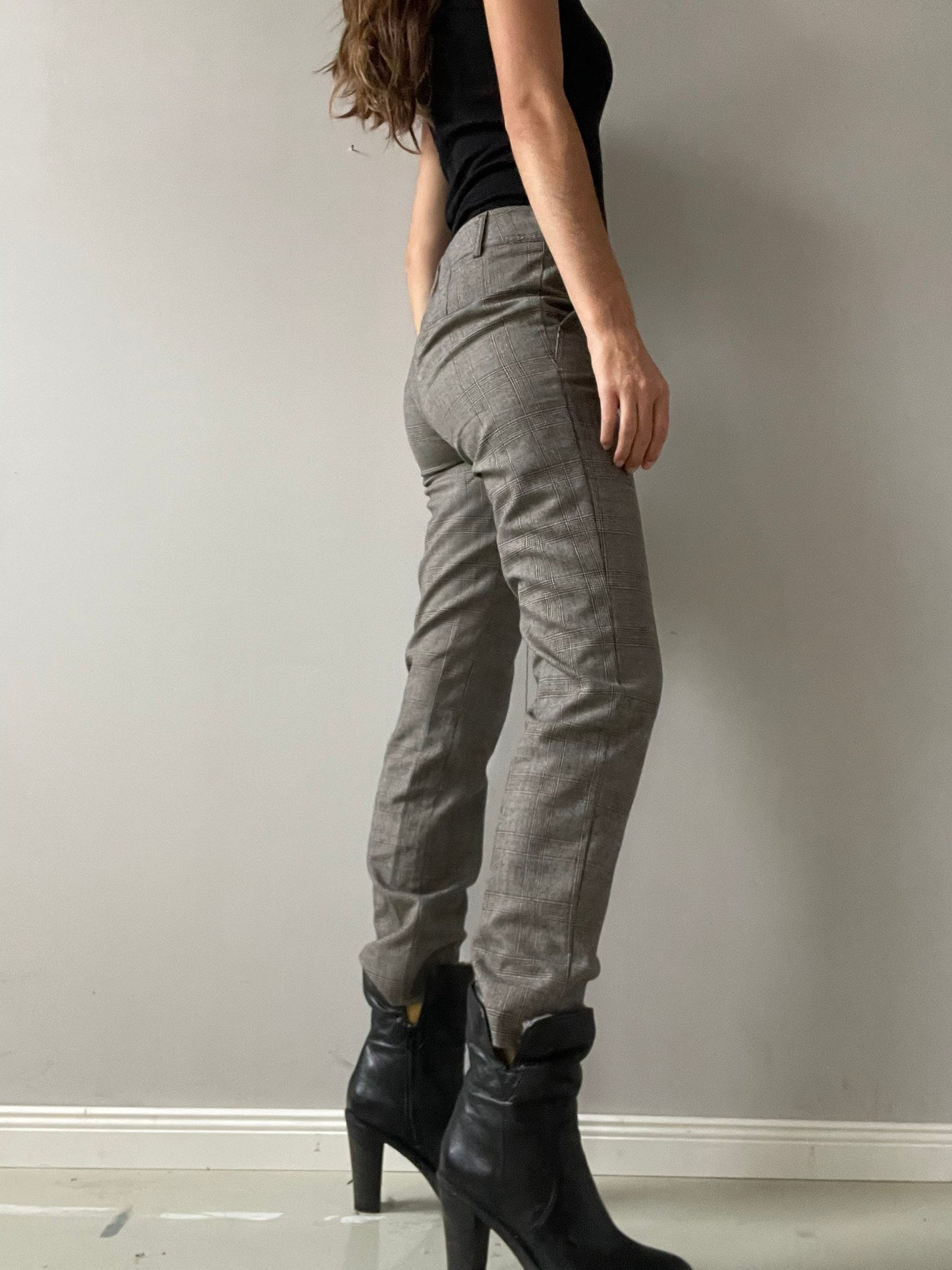 Vintage grey checkered wool Max Mara trousers, Minimalist office straight pants, Mid waist rise winter pants, S