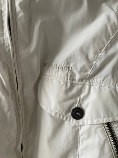 Vintage Woolrich White Windbreaker Jacket — additional view 9