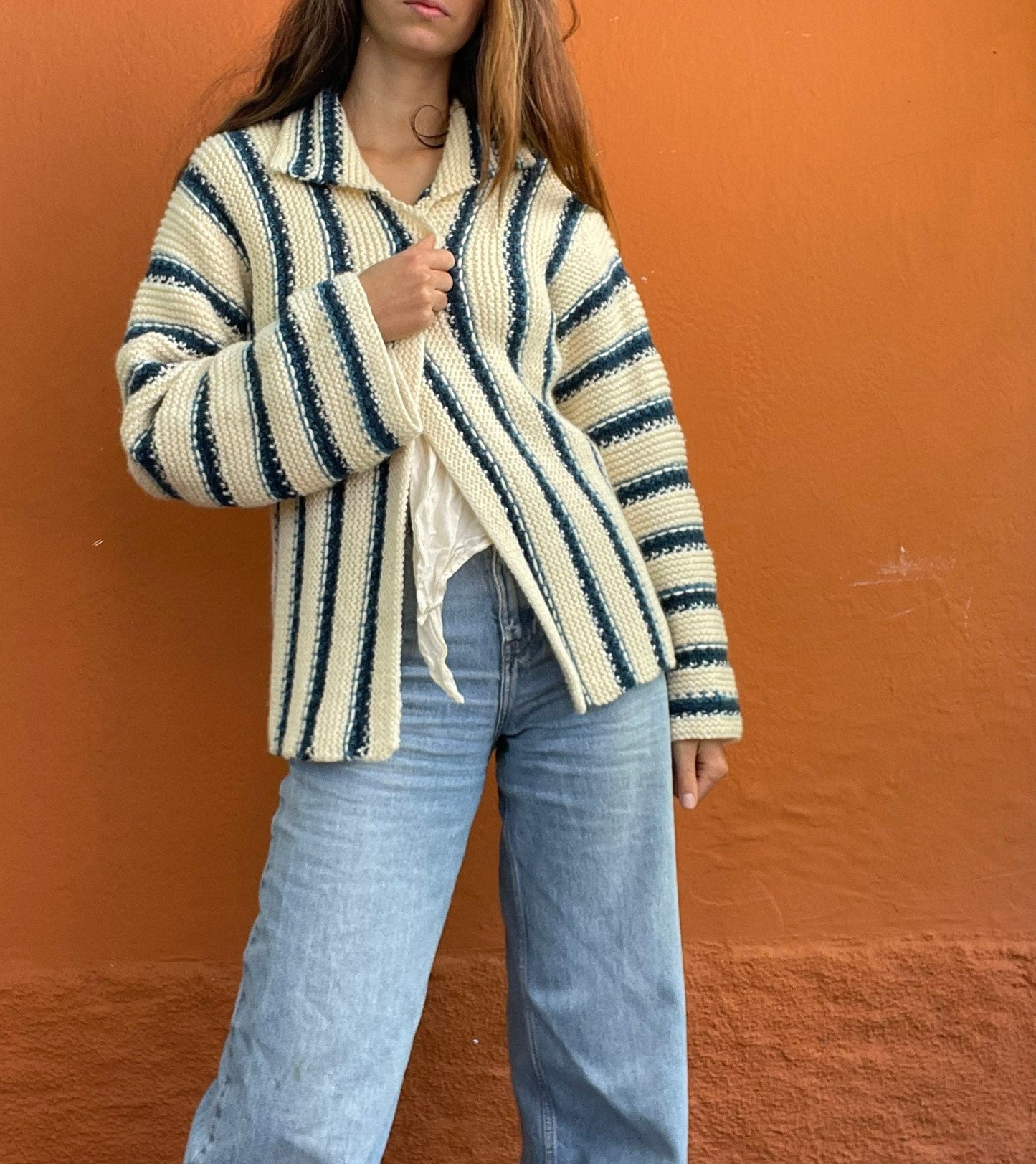 Chunky knit woman vest, Hand knit blue and white cardigan, Chunky knit boho winter vest, Vintage clothing, Unisex wool winter clothing