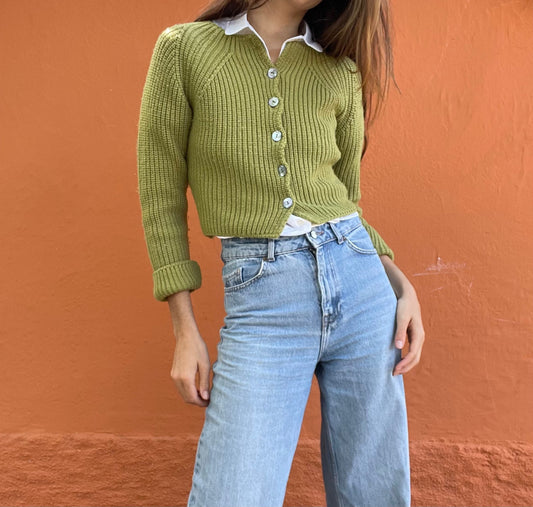 Vintage moss green cardigan with mother of pearl buttons, Wool light Academia aesthetic vest, Apple green jumper, Unisex winter clothing