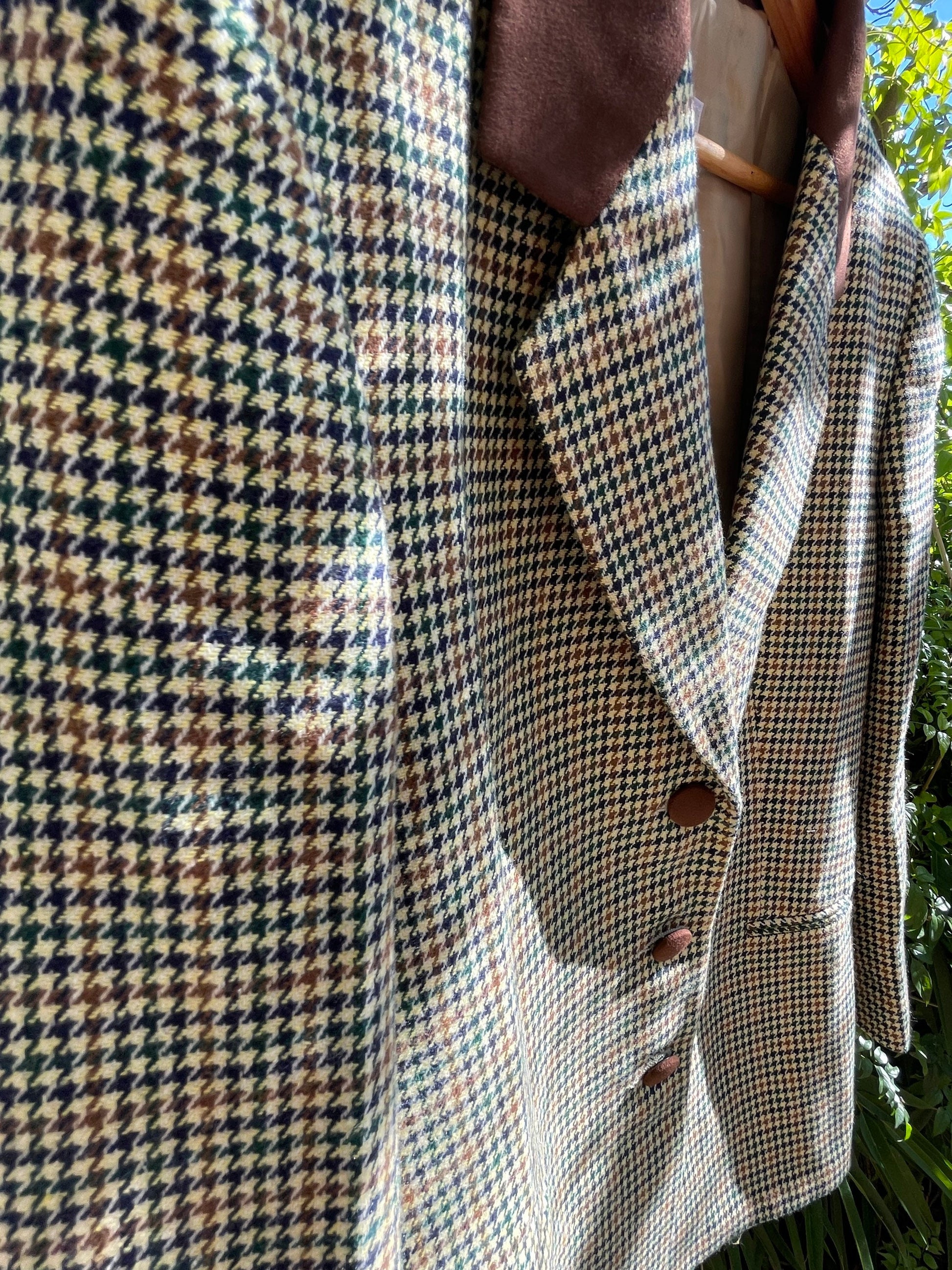 Italian Tweed Blazer with Padded Shoulders - Vintage Elegance, Oversized woman blazer, Houndstooth plaid pattern, US XL