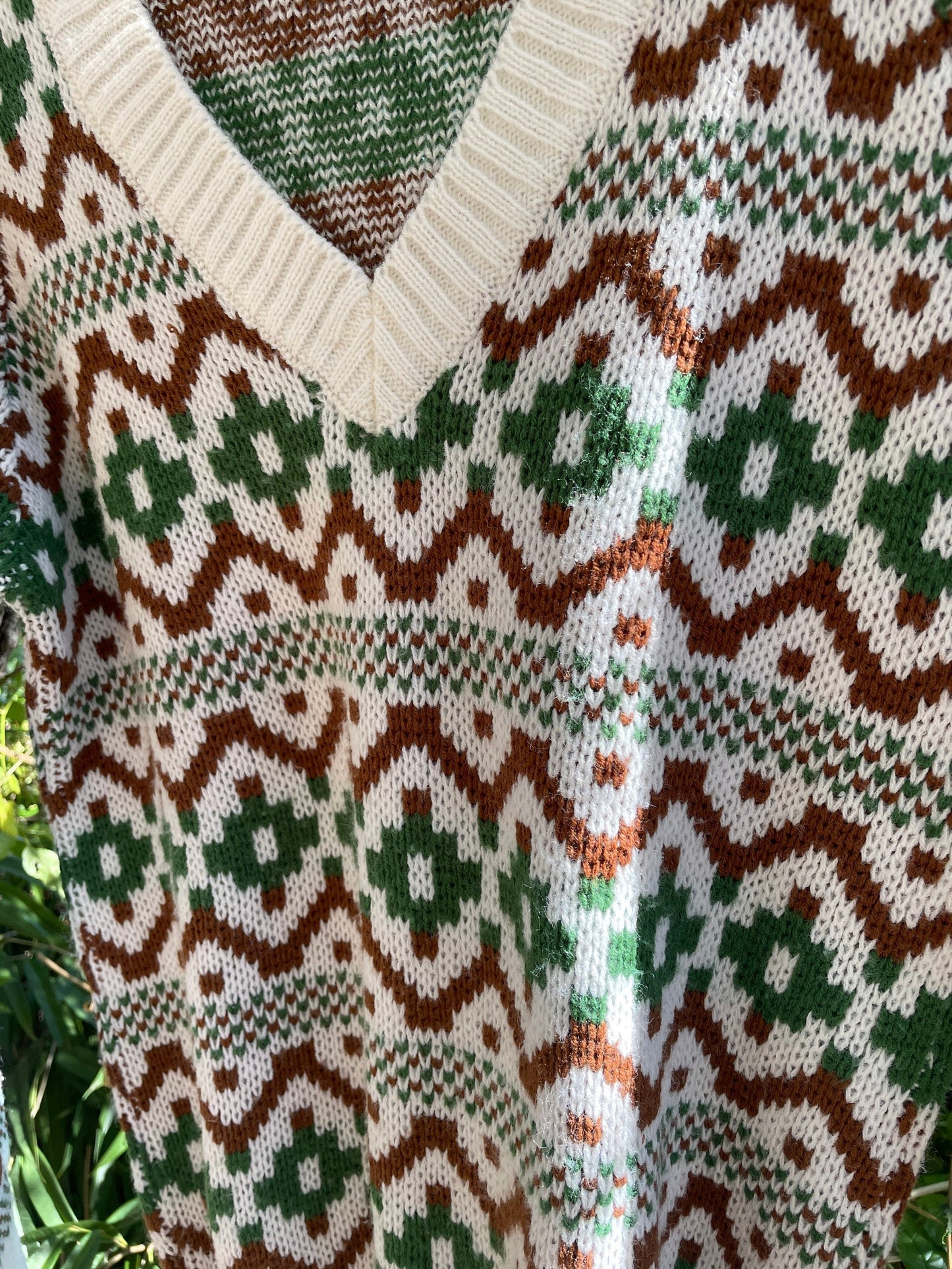 Groovy Vintage Après-Ski Sweater — additional view 8