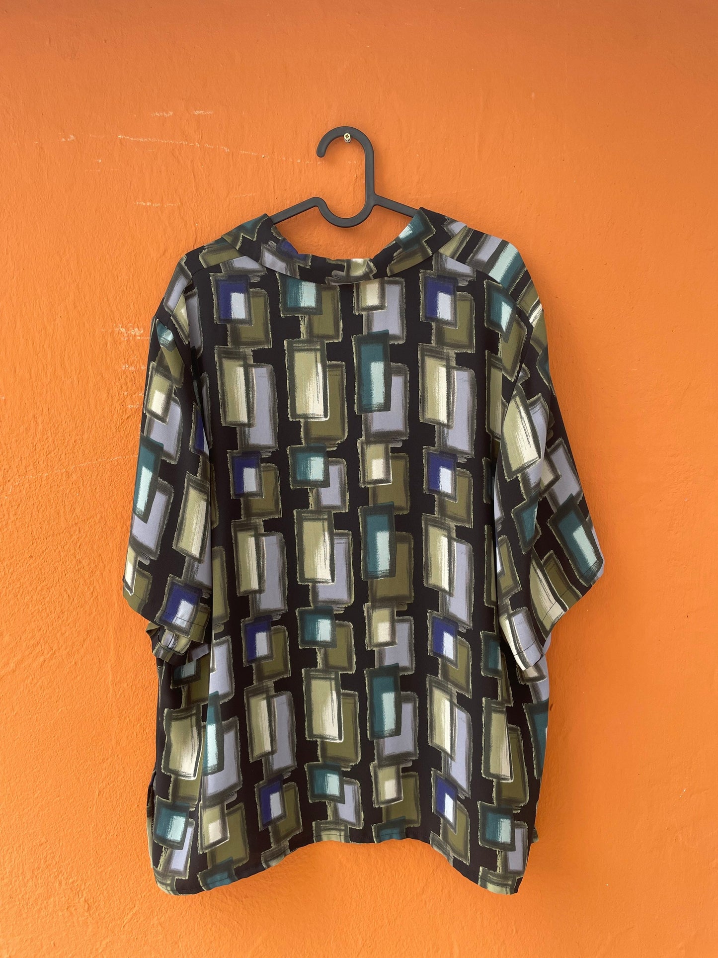 Vintage Abstract Pattern Blouse - Loose Fit, Party & Beach Wear, Knot Tie or French Tuck, Sizes S to XXXL