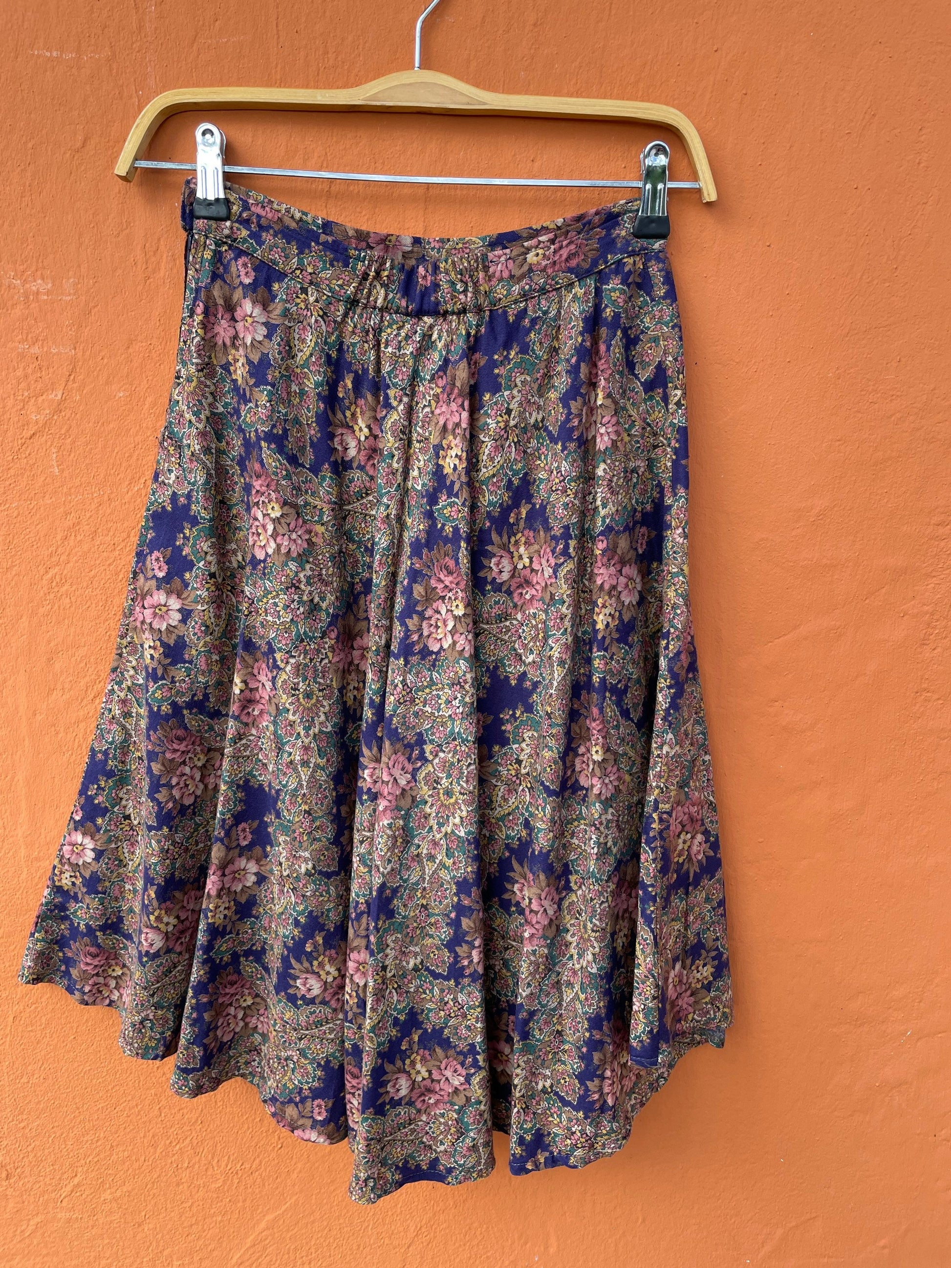 Vintage floral summer skirt, Purple retro midi skirt, High waist Cottage core spring skirt, Size 146 / XS - XXS