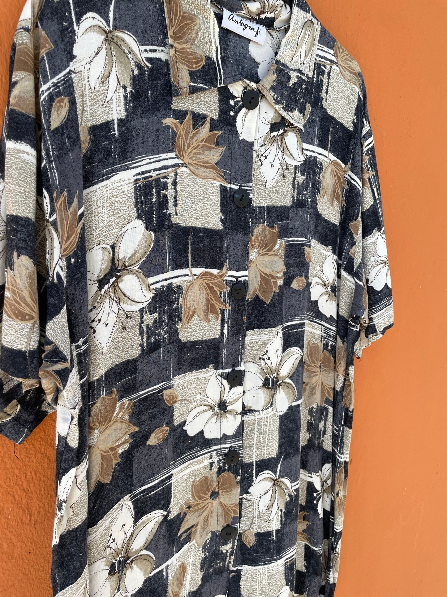 Vintage Groovy Woman Blouse Oversized 80s Retro Floral Shirt Lightweight Summer Hippie Top