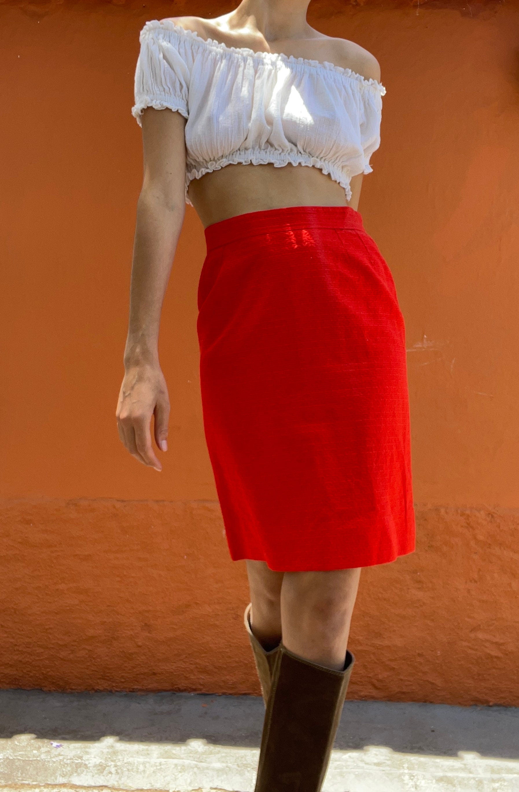 Vintage Scarlet Red Pencil Skirt | Retro 90s Officecore Vibes | Size S | Back Slit & Zipper Closure
