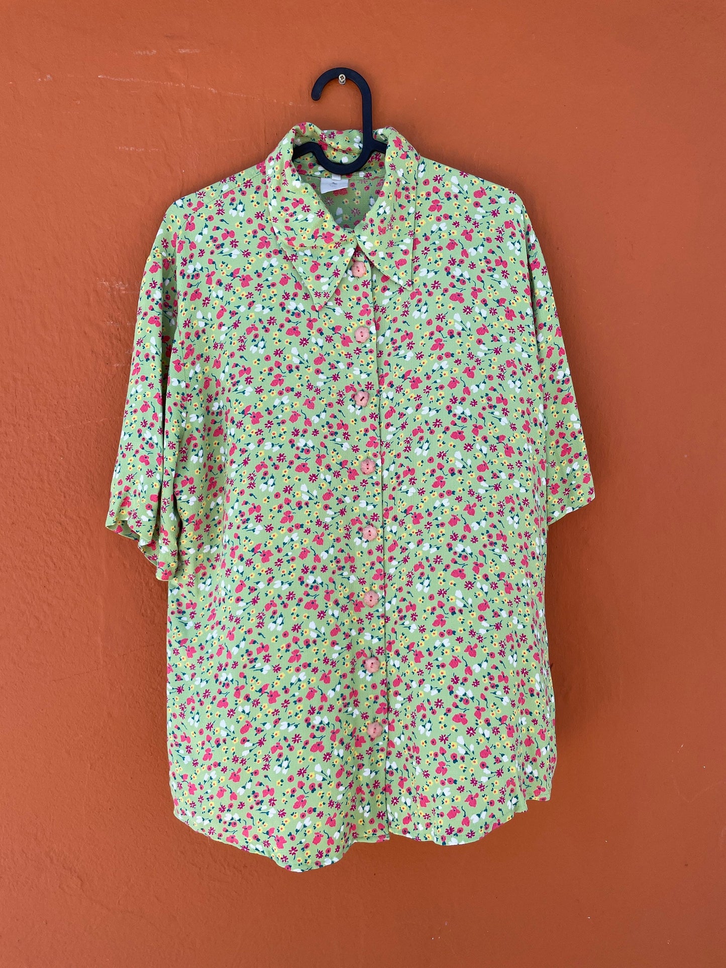 Vintage green flower top, Retro floral blouse, Cute summer shirt, Button-up oversized 70s blouse,