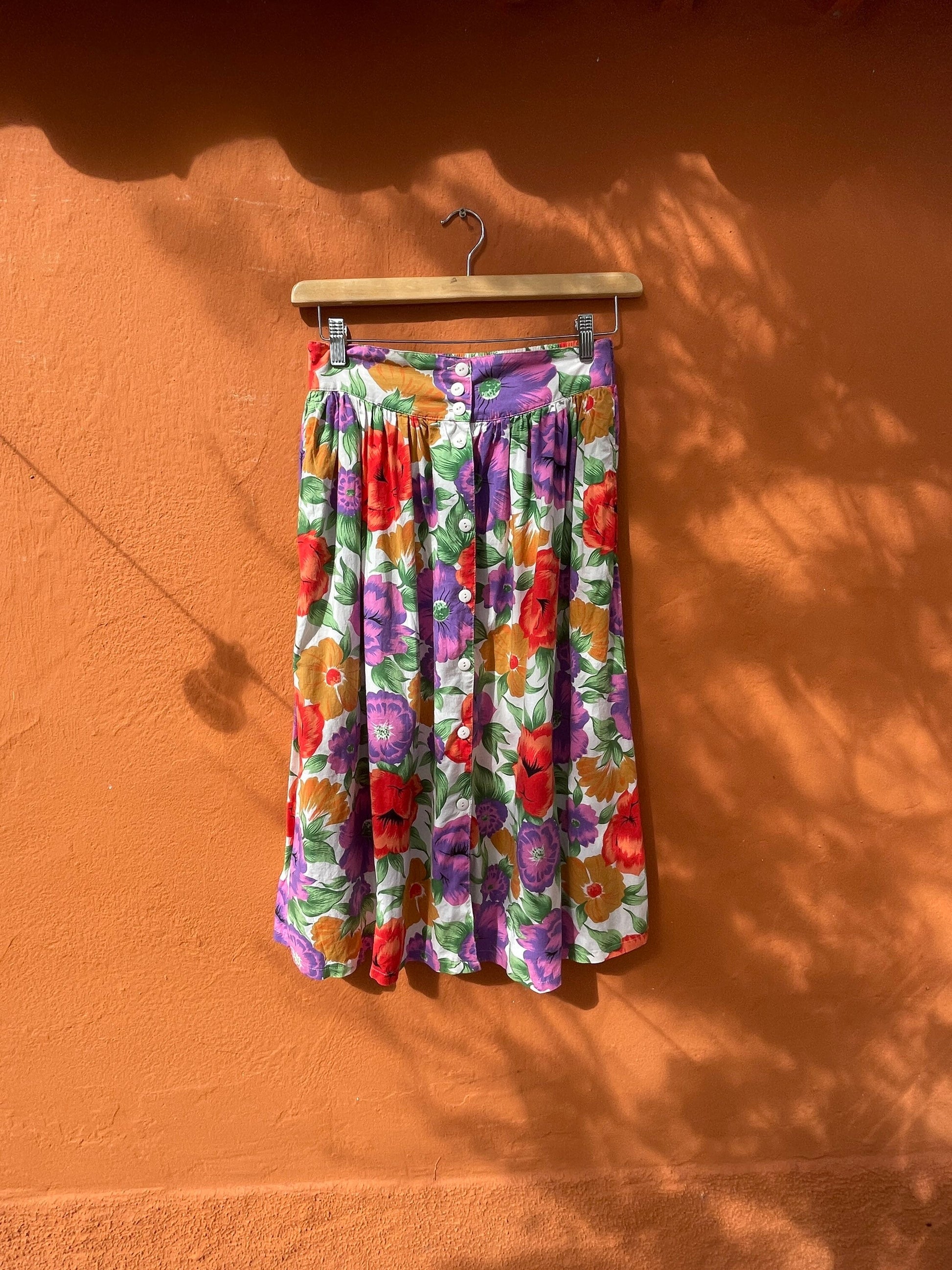 Vintage High Waist Floral Midi Skirt with Bright Poppy Print Elastic Waist 80s Cottagecore Picnic Coquette Look