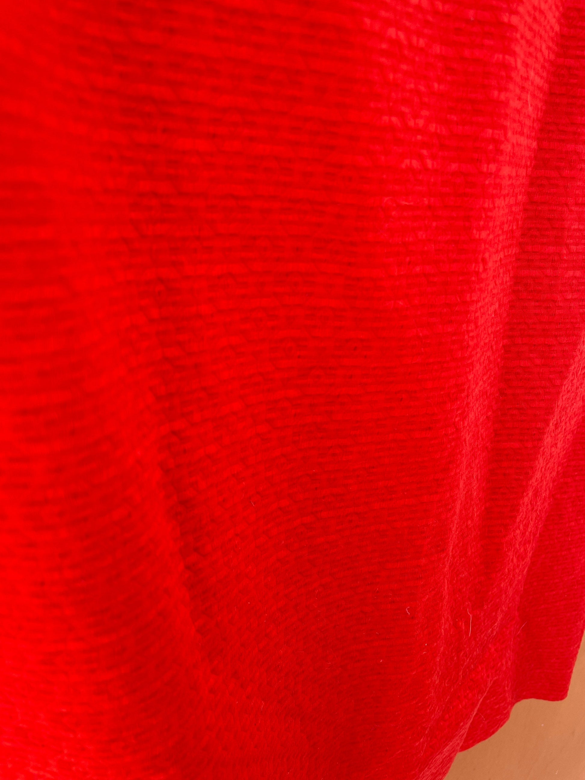 Vintage Scarlet Red Pencil Skirt | Retro 90s Officecore Vibes | Size S | Back Slit & Zipper Closure