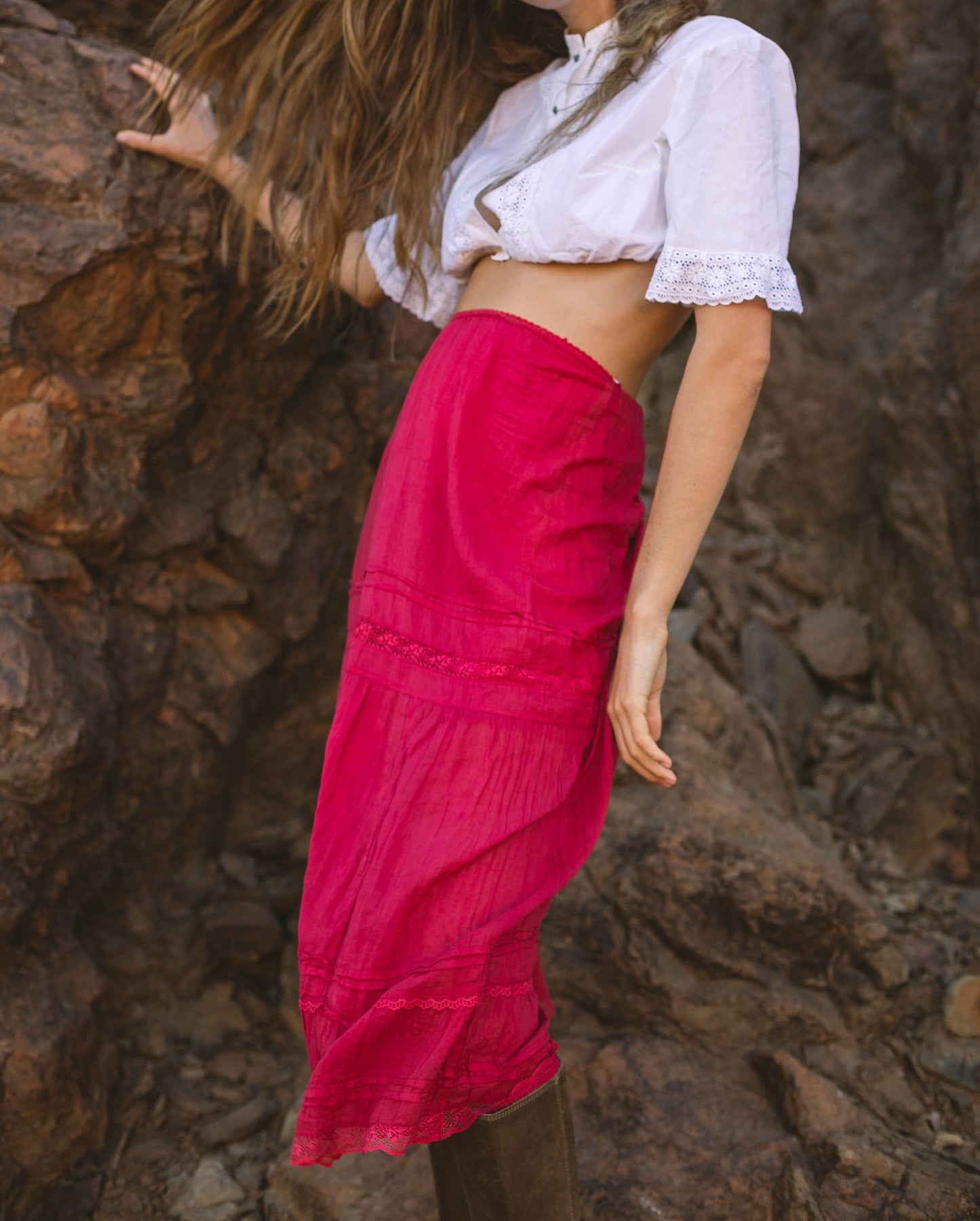 Vintage Austrian Romantic Cropped Blouse with Lace Detailing & Buttons, 100% Cotton Amann Top, Size L, High Waist Showpiece