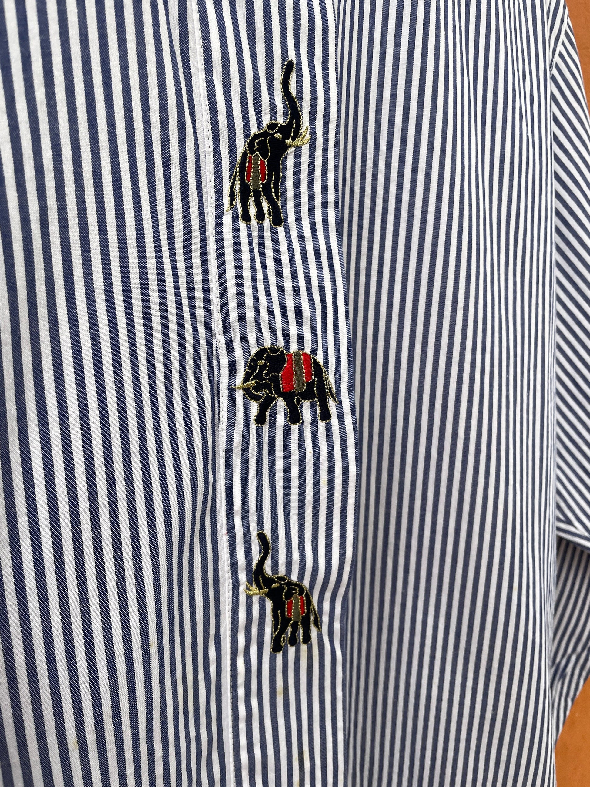 Elephant embroidered blue and white striped button up woman shirt, Vintage oxford shirt M