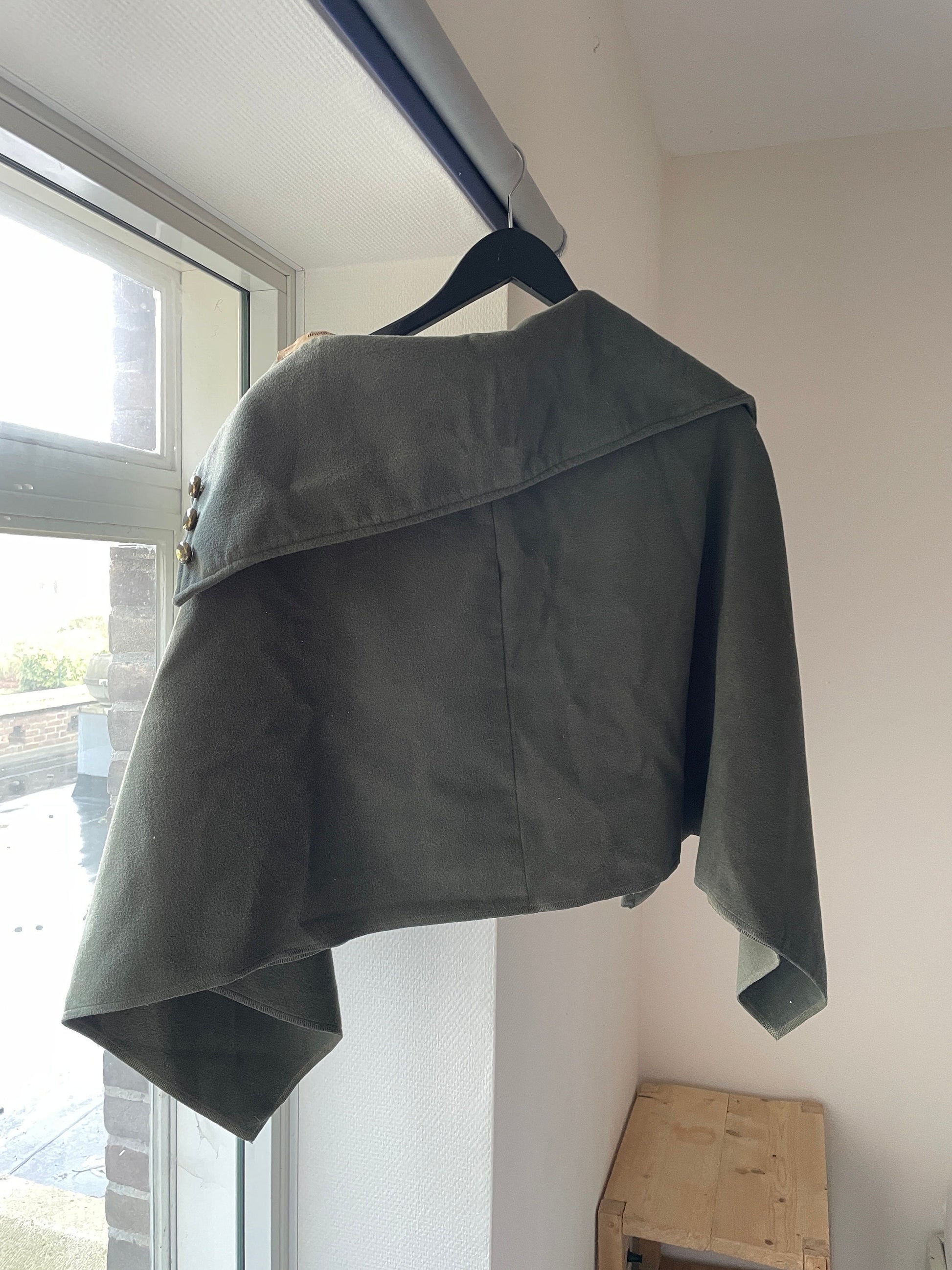 Vintage British Cotton Moss Green Poncho, Wool Donegal Cape, Claire Fraser Outlander Winter Wear, Cottagecore Scarf, One Size,Artistic Style