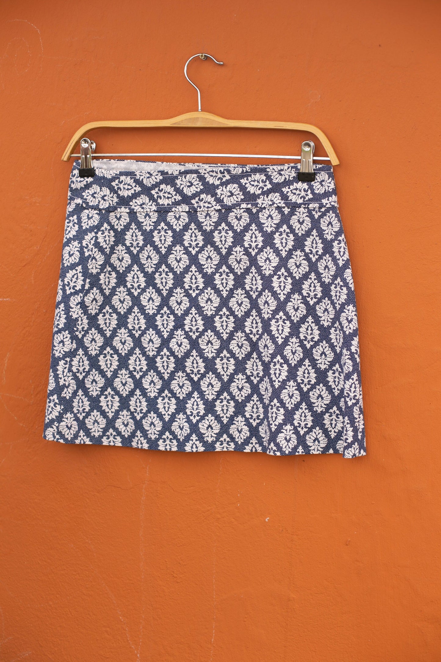 Vintage jacquard handmade mini skirt, Y2k aesthetic short blue and white skirt, cute pencil summer skirt, mini skirt, 70s jeans skirt,