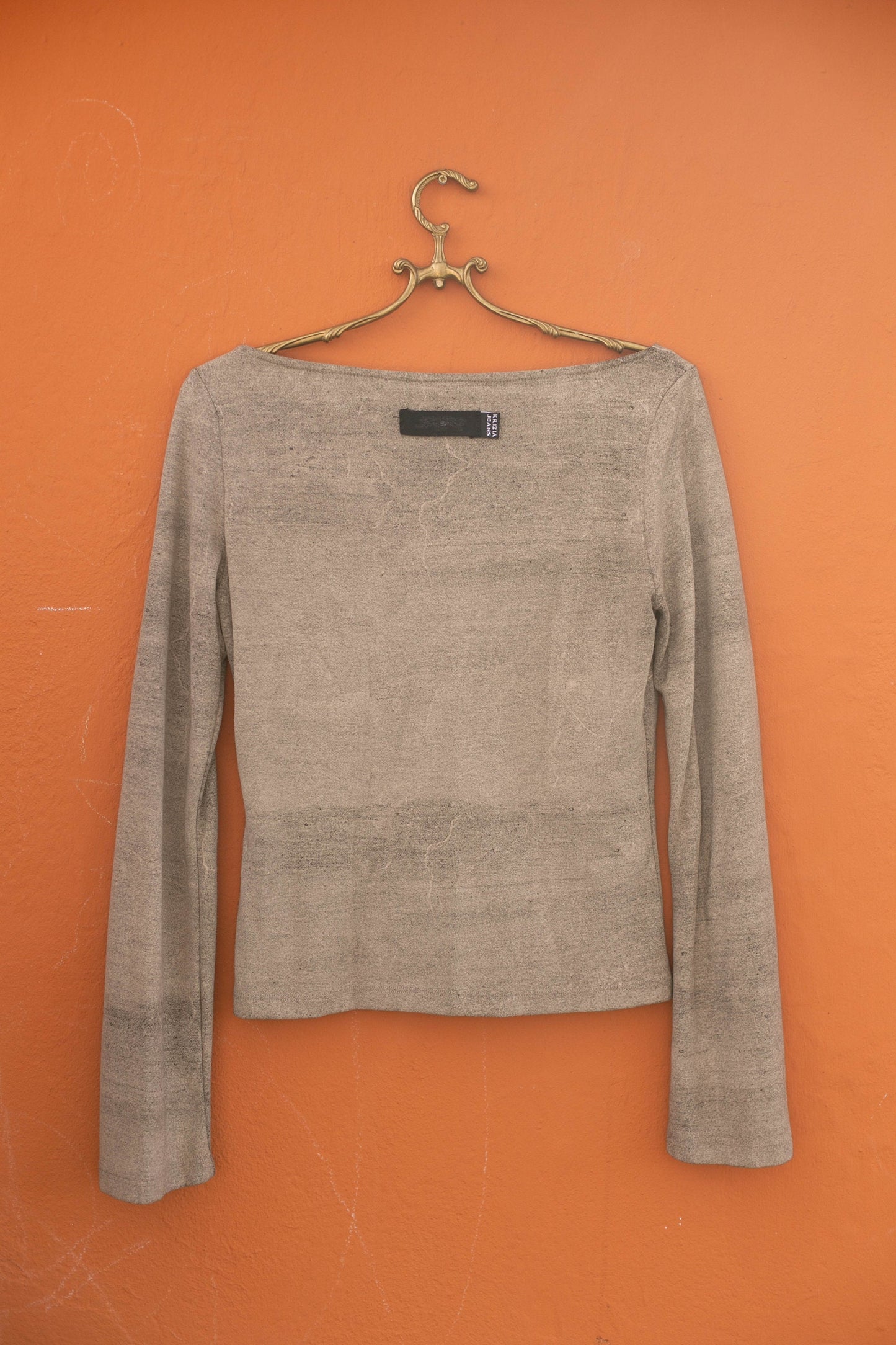 Designer Vintage Grey Shirt by Krizia Jeans: 90s Retro Sophistication & Timeless Charm