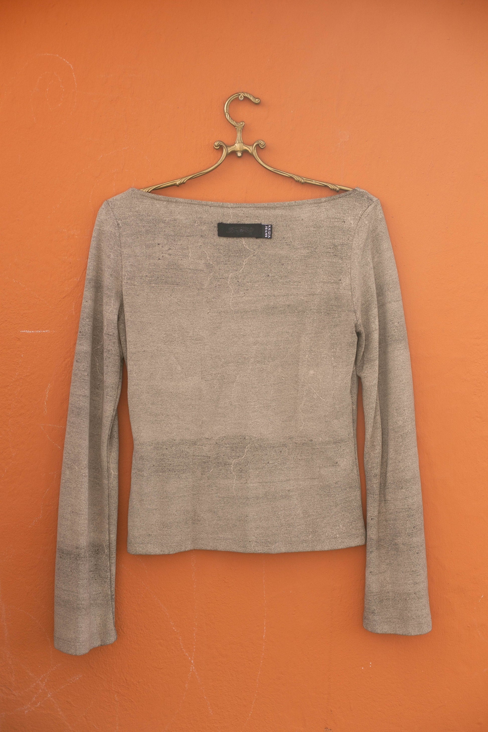 Designer Vintage Grey Shirt by Krizia Jeans: 90s Retro Sophistication & Timeless Charm