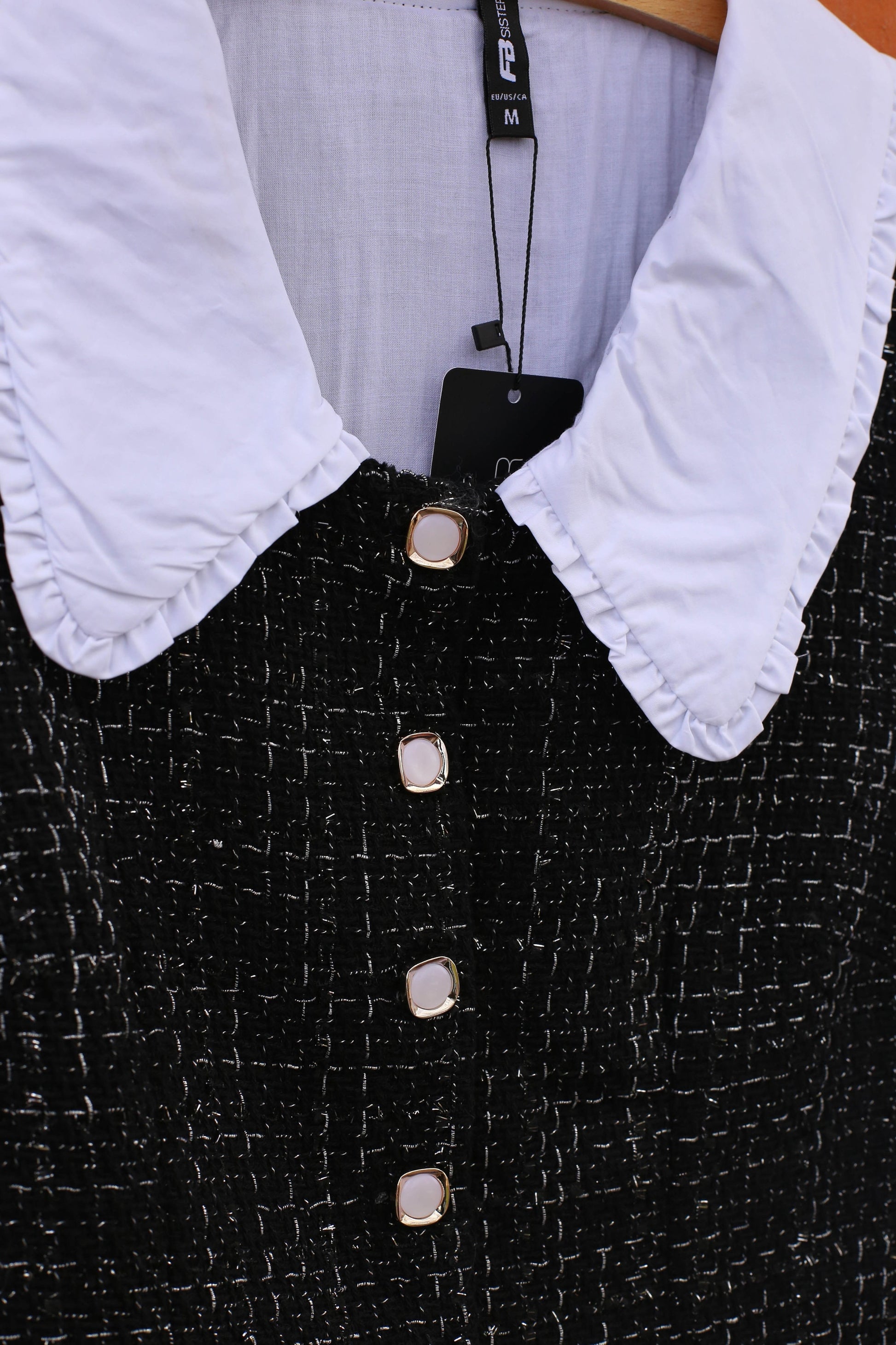 Vintage-Inspired Black & White Top, Perfect for Chic Layering, Vintage puff sleeve top