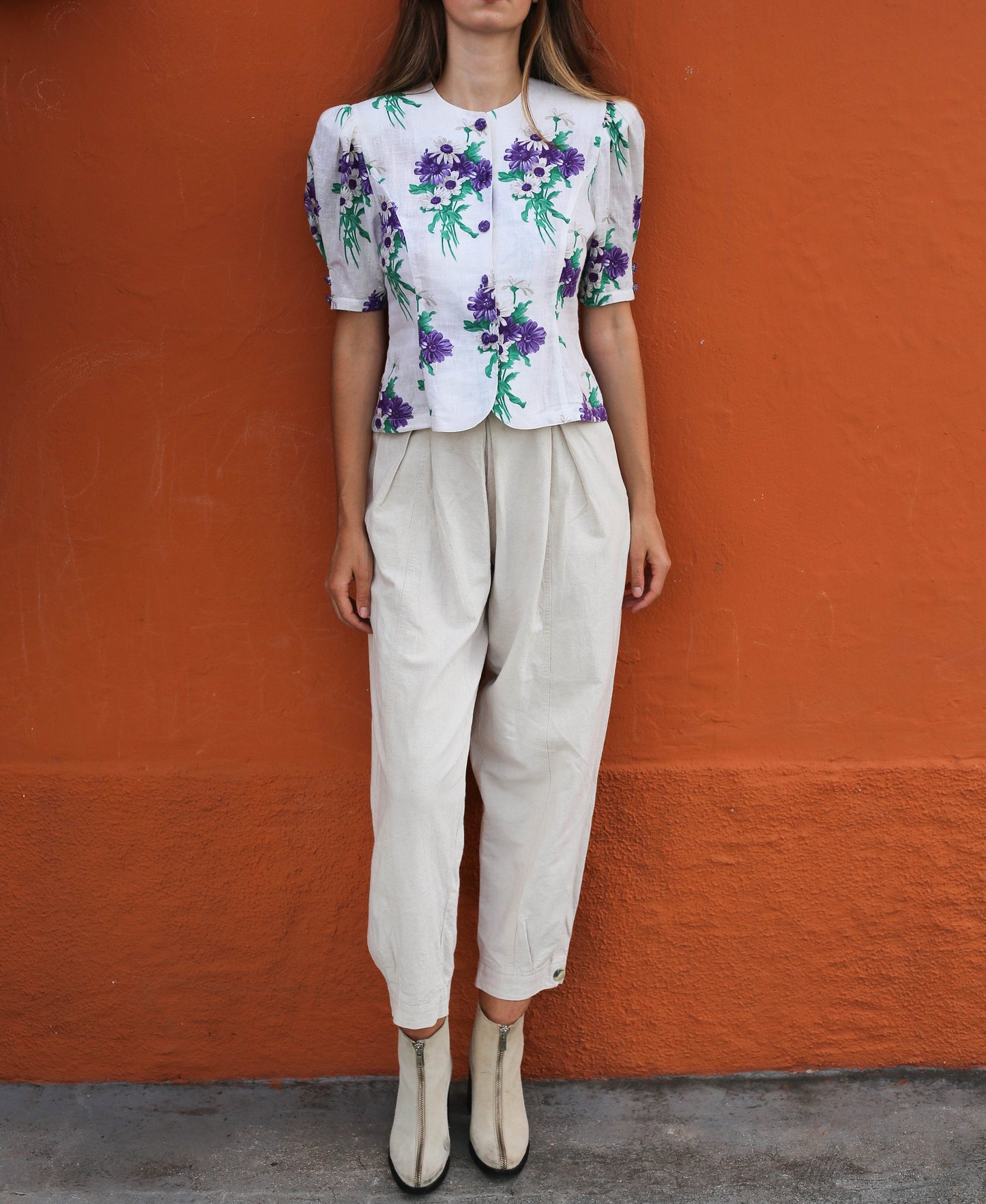 Purple and white french floral antique woman blouse, Vintage Cottage core romantic top, (US 6–8),