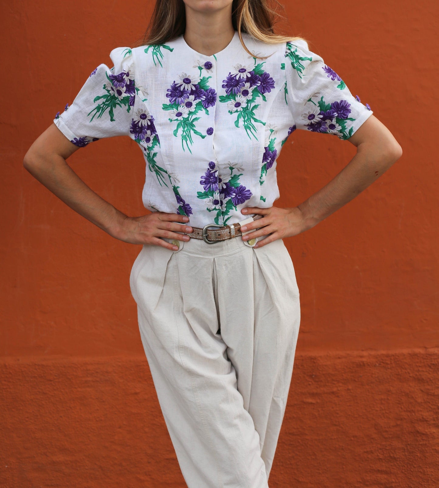 Purple and white french floral antique woman blouse, Vintage Cottage core romantic top, (US 6–8),