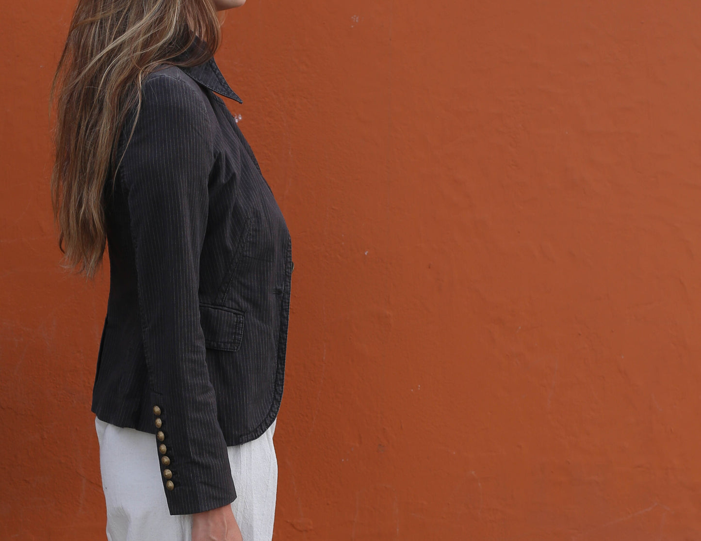 Vintage DRYKORN Brown Pinstripe Blazer XS - Cropped Cotton Jacket with Fitted Silhouette & Statement Buttons for Trendy Stylish Look