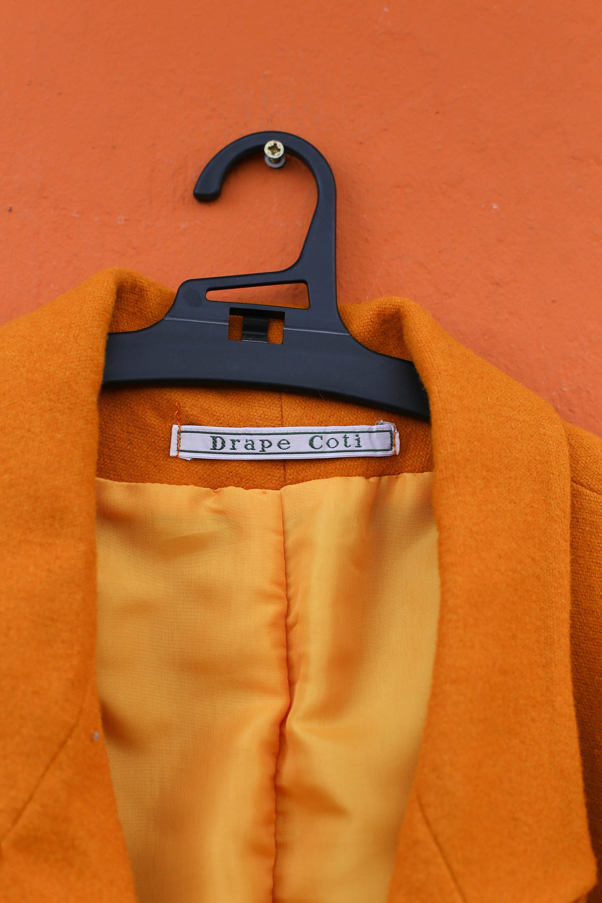 Orange wool vintage blazer, Emily in Paris colourful statement aesthetic, Smart bold Girl boss clothing, Size USA L