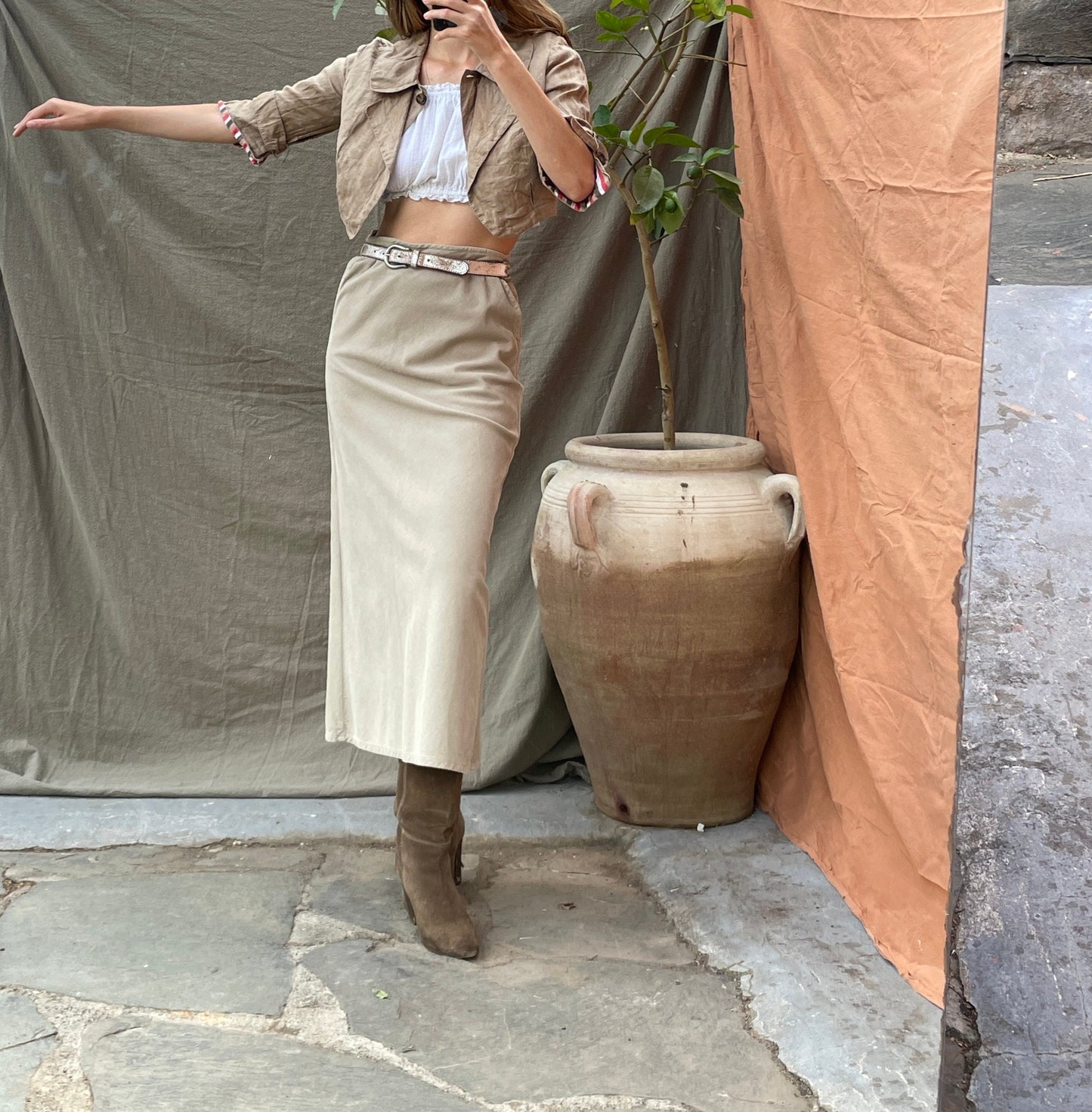 Vintage Daniel Hechter Paris Brown Cropped Linen-Feel Jacket, Tan elegant summer blazer, French vintage designer clothign for women