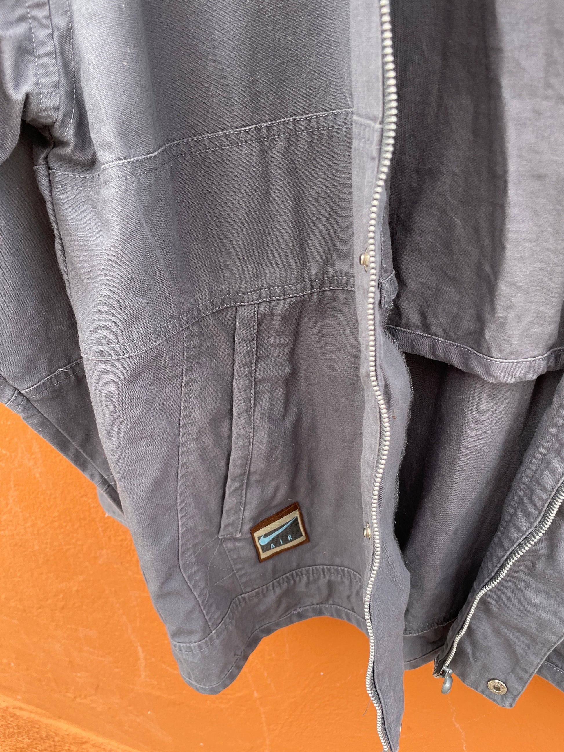 Vintage Nike Air Cotton Jacket M - 90s Retro Streetwear Zip-Up Coat, Urban Style 1990s Sportswear with Cozy Inner Pocket