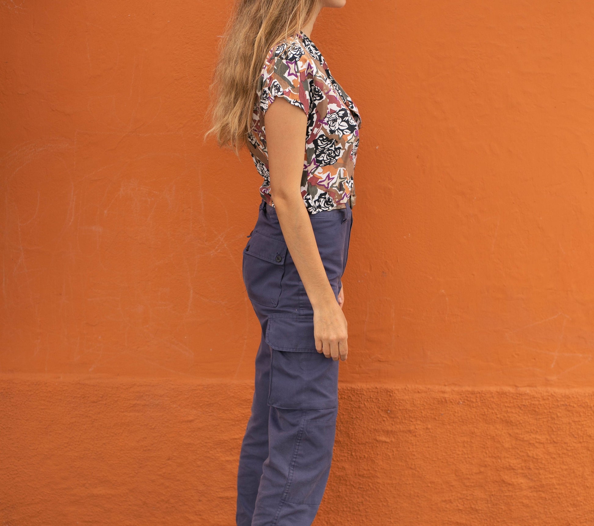 Y2K Floral Print Cropped Shirt – Vintage Blouse with Bold Roses, Size S / EU 36