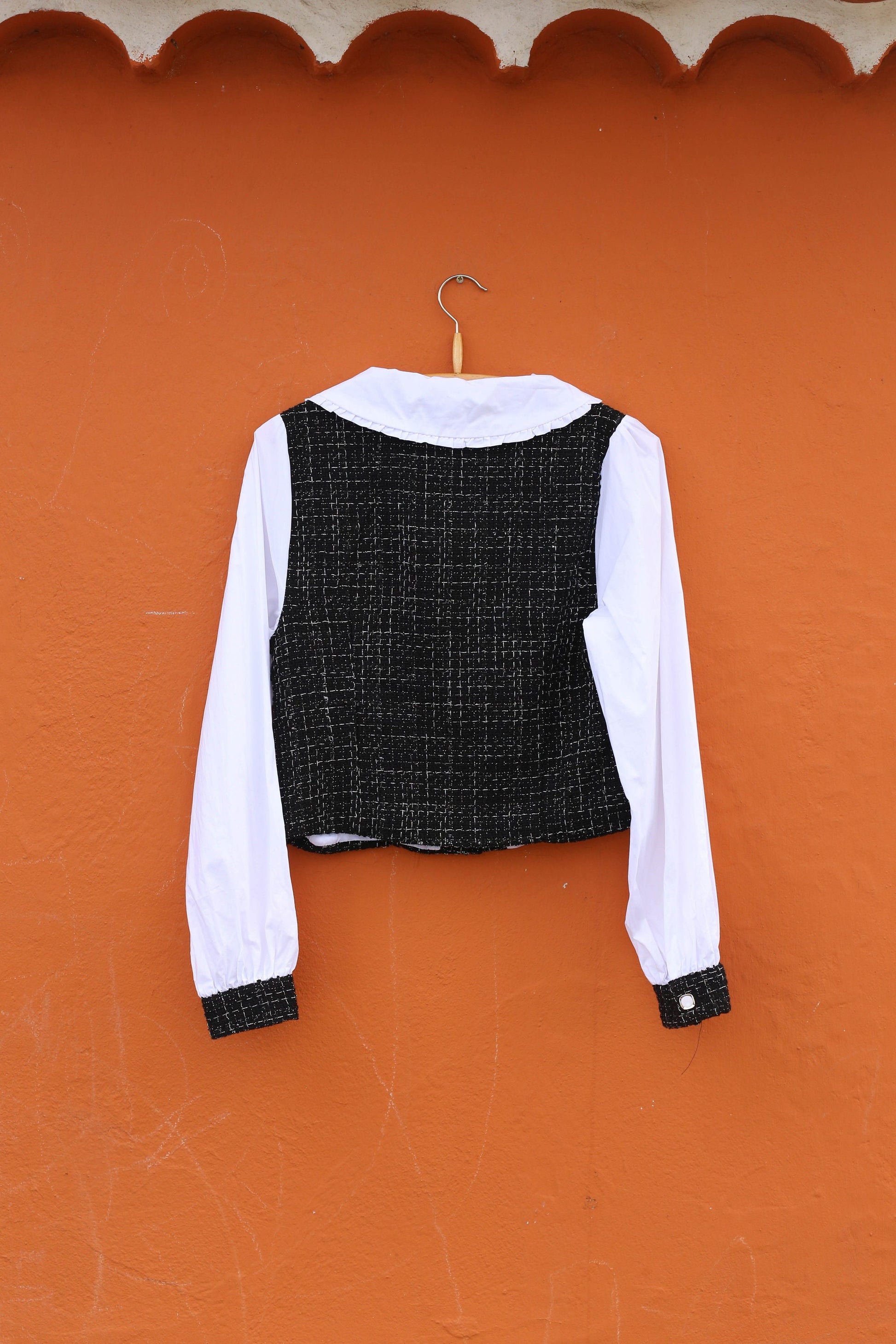 Vintage-Inspired Black & White Top, Perfect for Chic Layering, Vintage puff sleeve top
