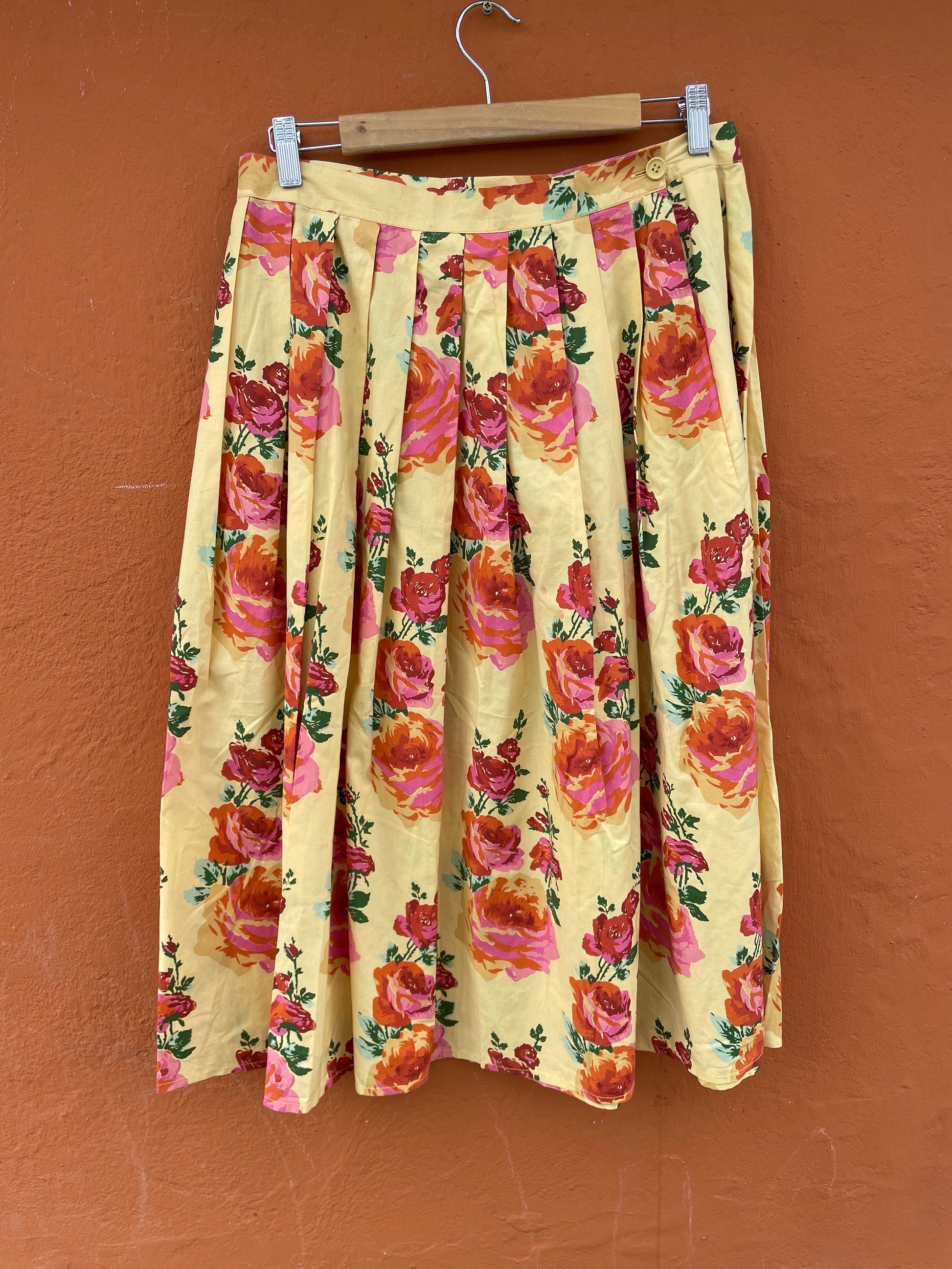 Retro yellow floral midi high waist skirt, Vintage Ungaro Ter Paris pleated wedding guest skirt, Summer picnic designer wear, Made in Italy