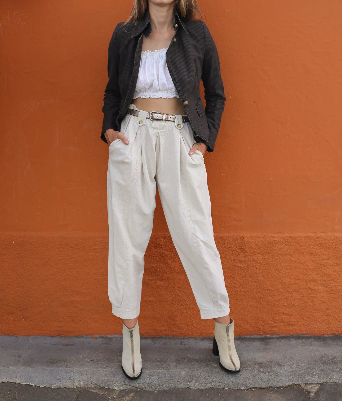 Vintage DRYKORN Brown Pinstripe Blazer XS - Cropped Cotton Jacket with Fitted Silhouette & Statement Buttons for Trendy Stylish Look