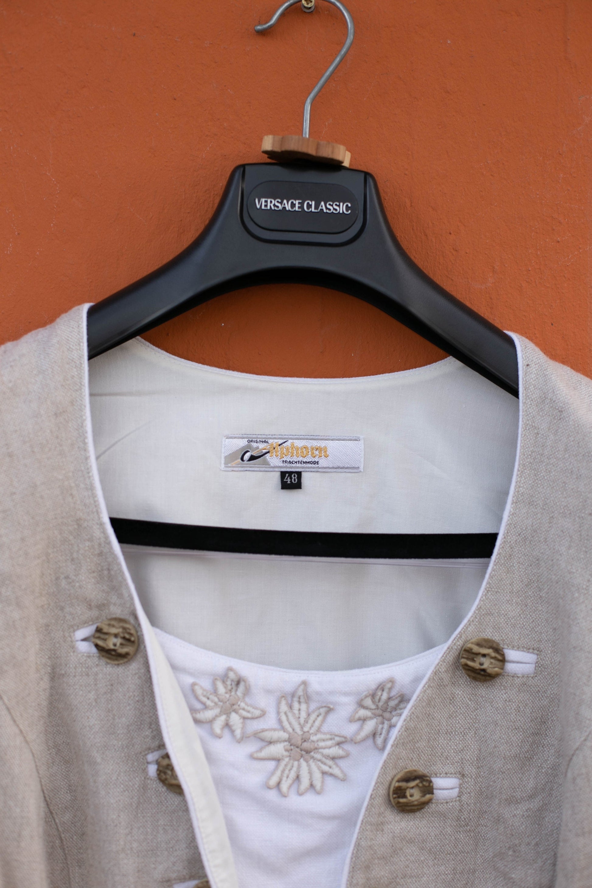 Vintage puff sleeve Linen top, German Folklore Oktoberfest blouse, Cottage Core romantic top, Lace detailing, M -L