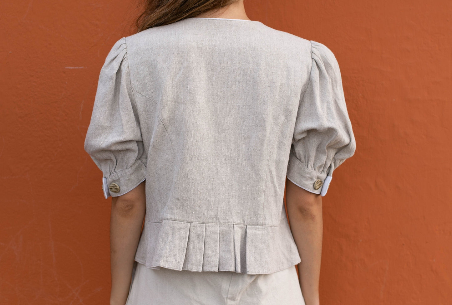 Vintage puff sleeve Linen top, German Folklore Oktoberfest blouse, Cottage Core romantic top, Lace detailing, M -L