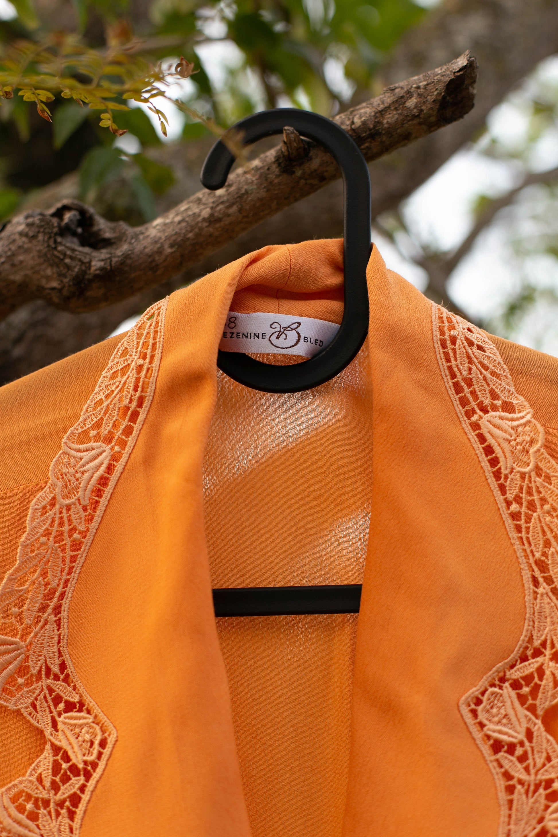 Vintage tangerine orange woman blouse, 70s blouse, Secretary blouse, Summer shirt, Elegant Blouse with Lace Collar, Summer Chic, US 12–14