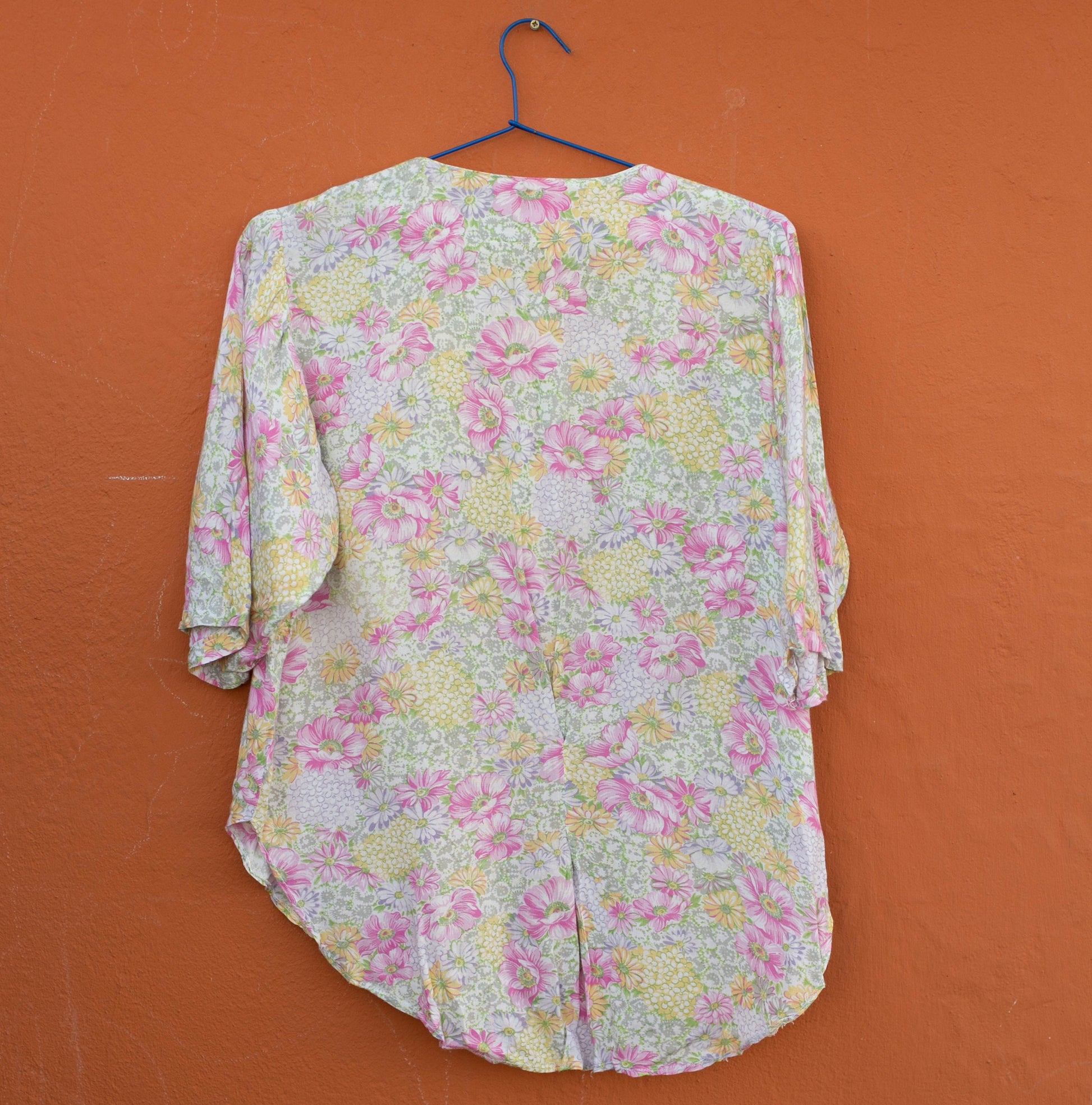 Vintage Floral blouse knot tie top, Pink flower print cropped button up blouse, Summer shirt, Loose oversized 70s blouse