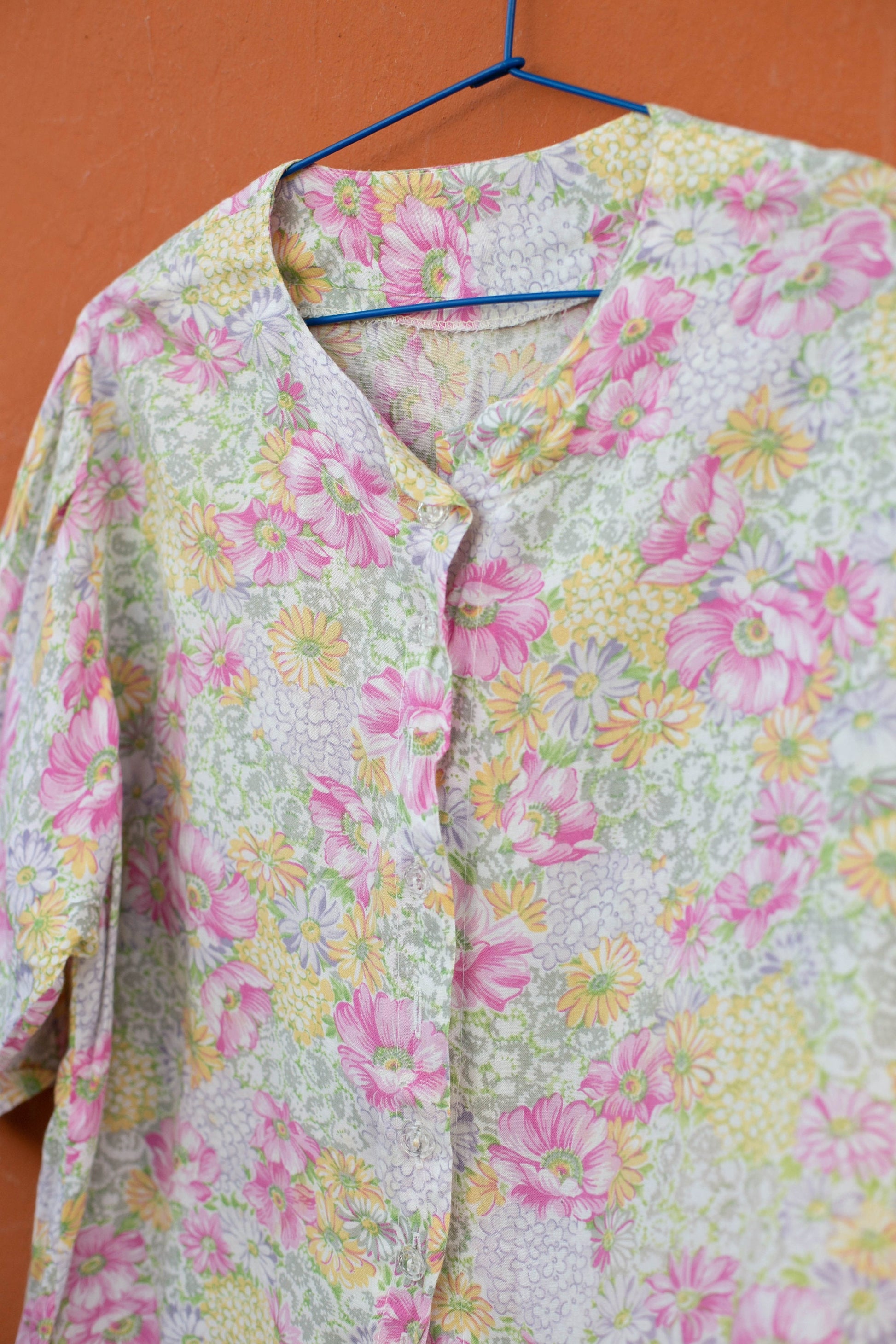 Vintage Floral blouse knot tie top, Pink flower print cropped button up blouse, Summer shirt, Loose oversized 70s blouse