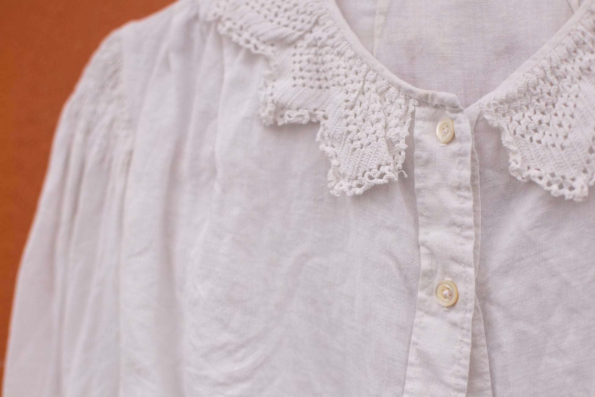 Antique french white cotton cropped top, Vintage puff sleeve Linen top, Cottage Core romantic top, Lace detailing, M -L