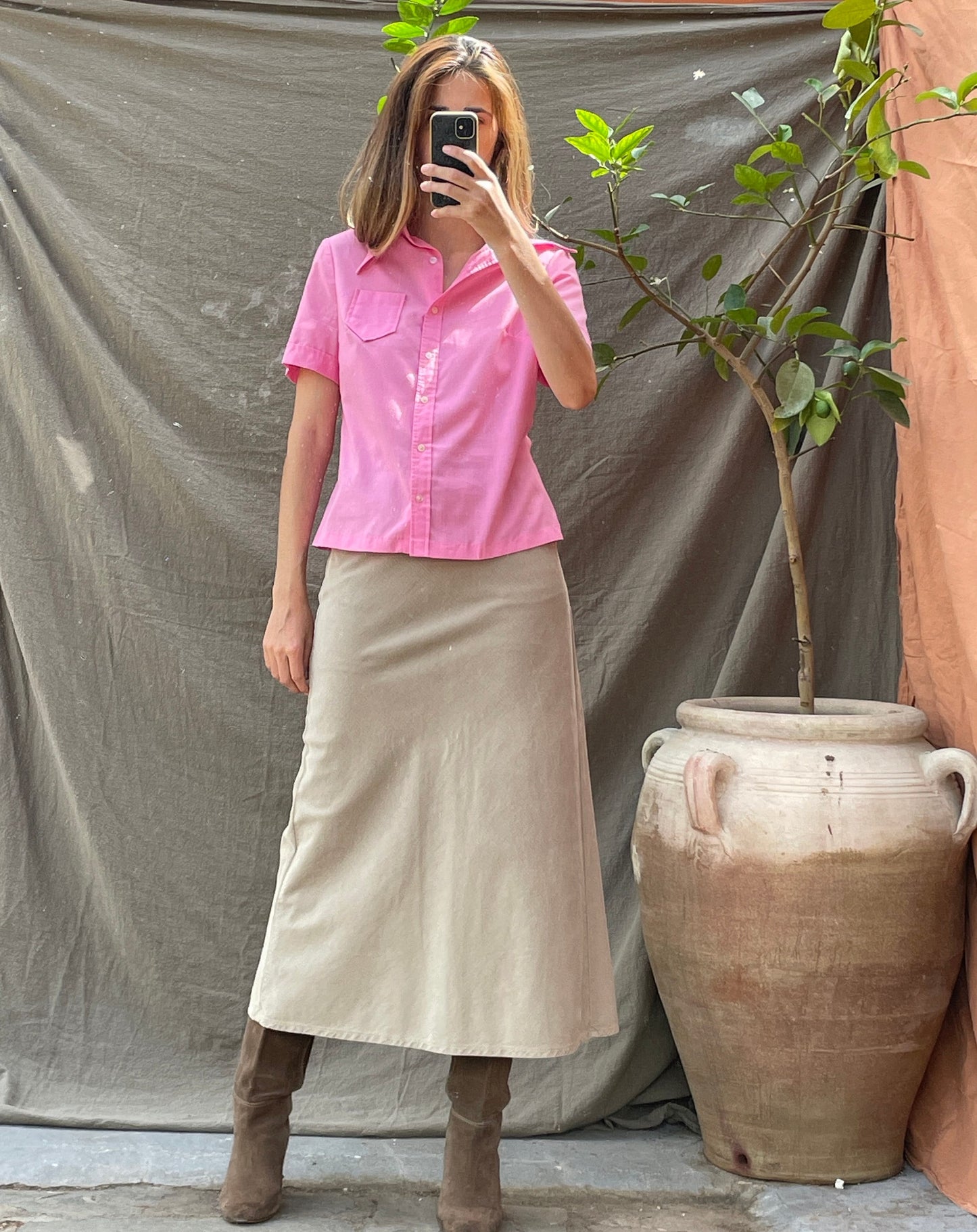 Vintage Bubblegum Pink Blouse - Feminine Button-Down - Casual Chic barbiecore outfit