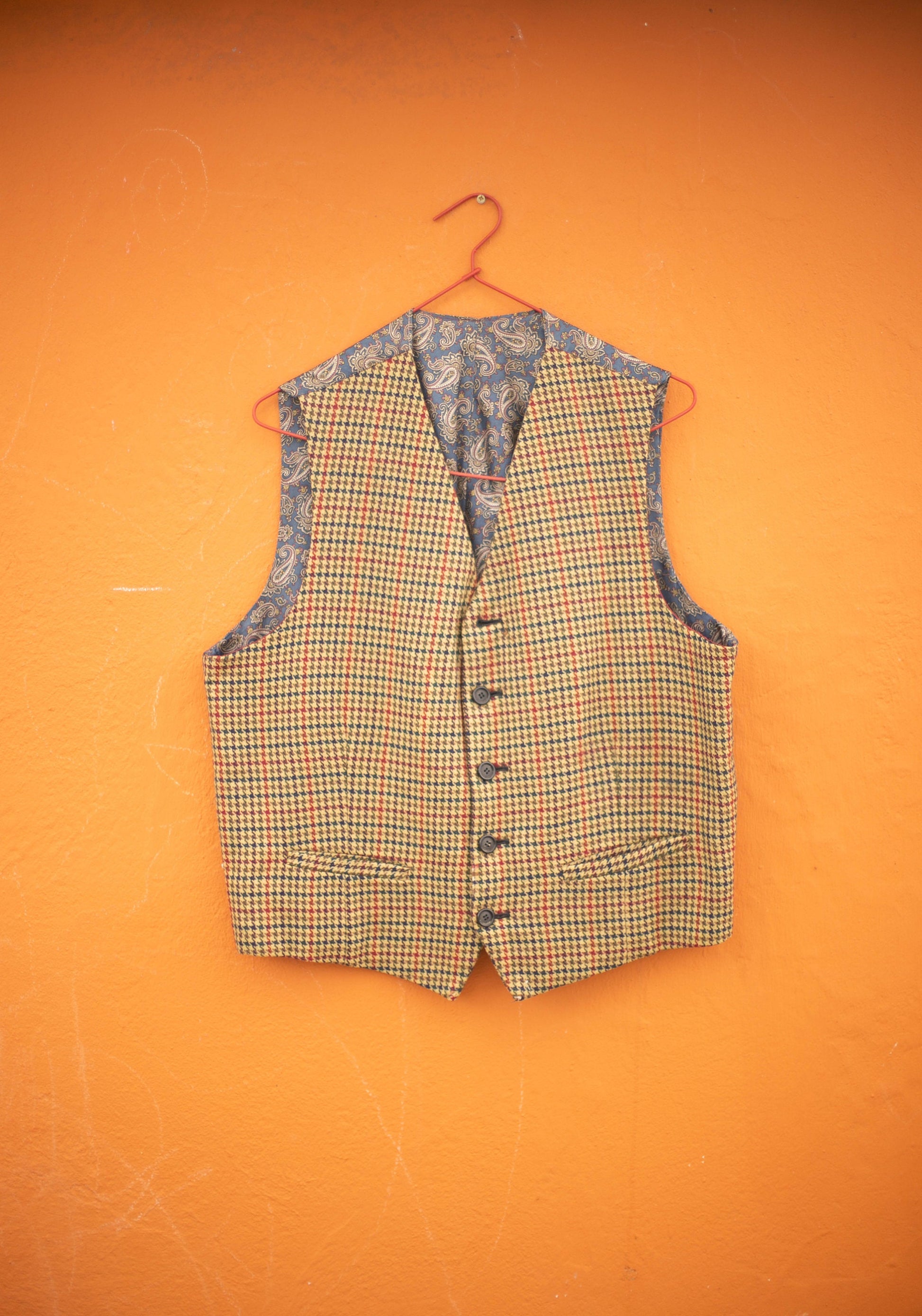 Vintage unisex oversized 80s dogtooth pattern shepherd's plaid blue brown wool vest, smart casual