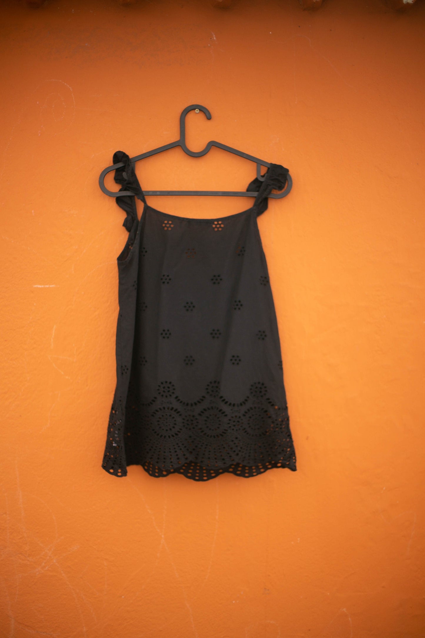 Vintage Black Guess Camisole Top XS, Eyelet Floral Cotton, Feminine Cottagecore Boho Ruffled Straps