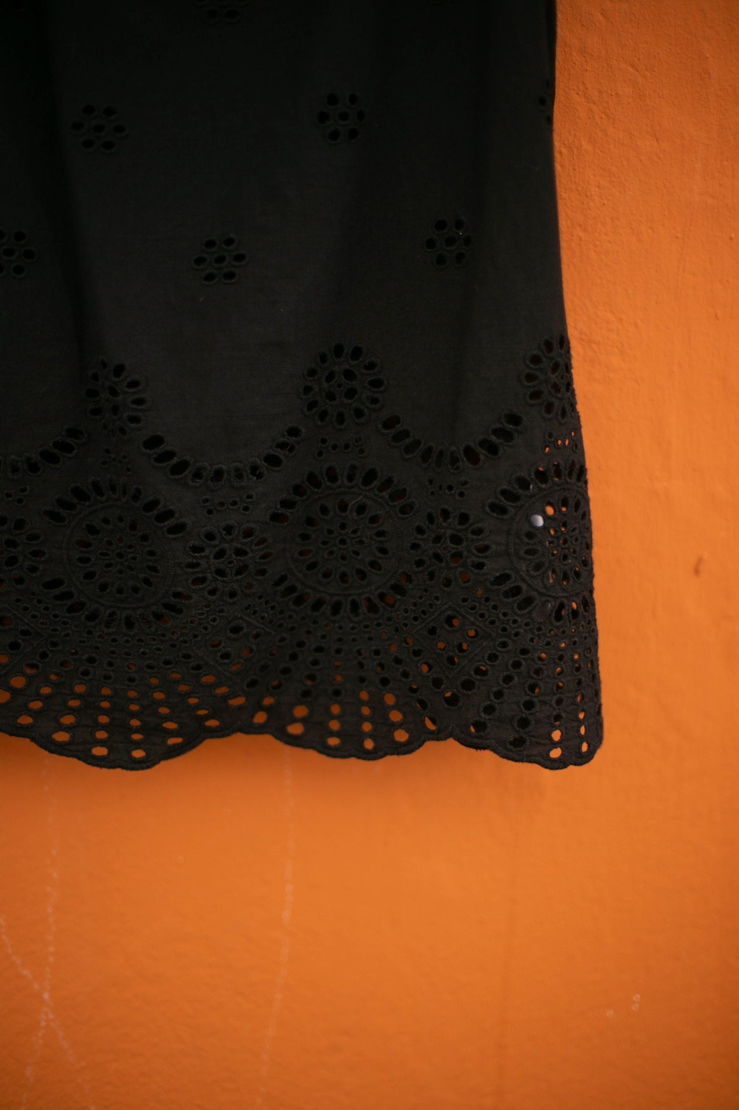 Vintage Black Guess Camisole Top XS, Eyelet Floral Cotton, Feminine Cottagecore Boho Ruffled Straps