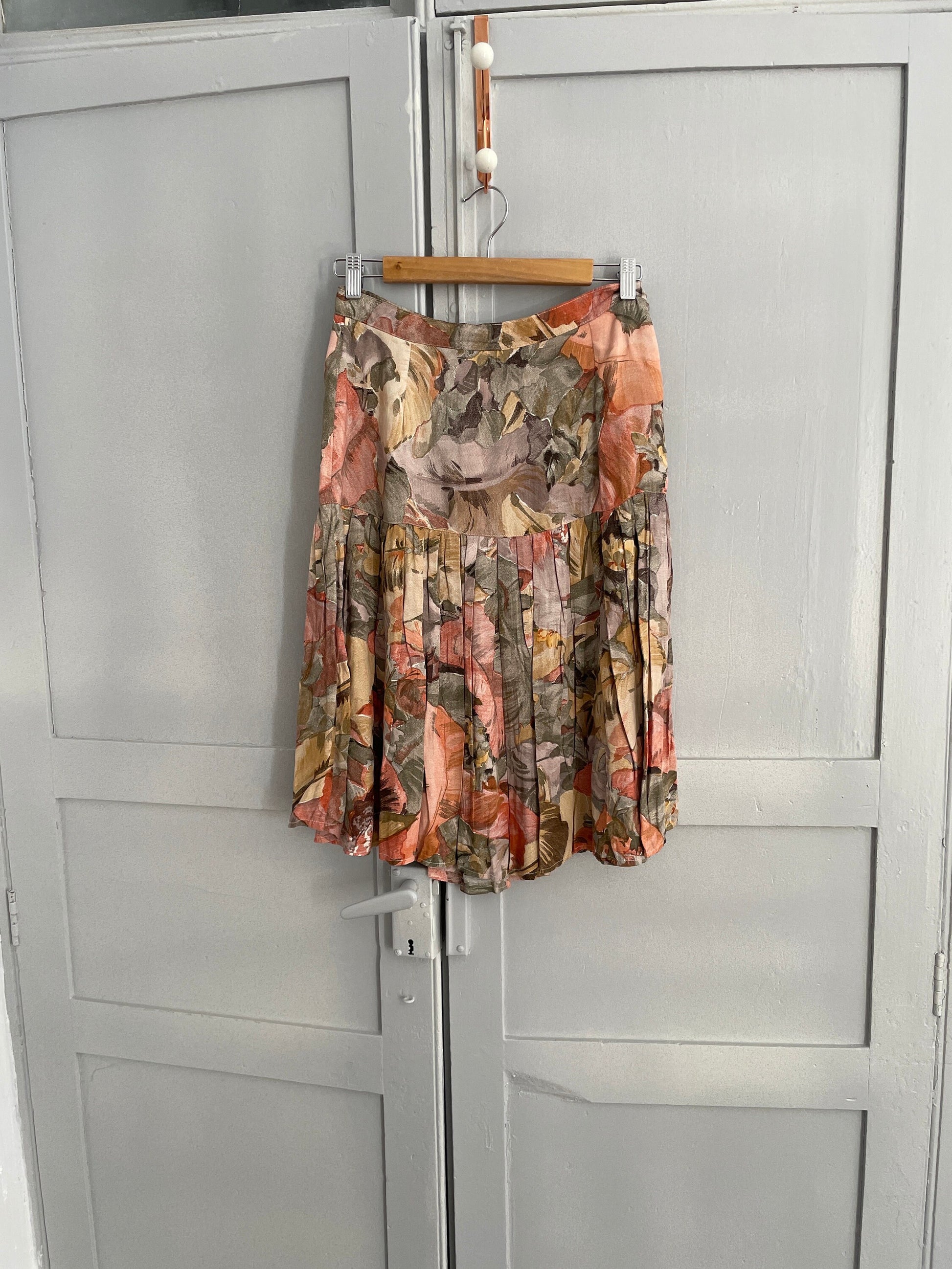 Vintage handmade floral summer skirt, Cute lightweight pleated skirt, Handmade antique woman clothing