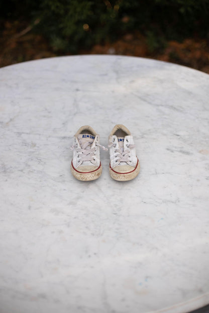White Vintage Converse Sneakers - EU 30 / US 12.5