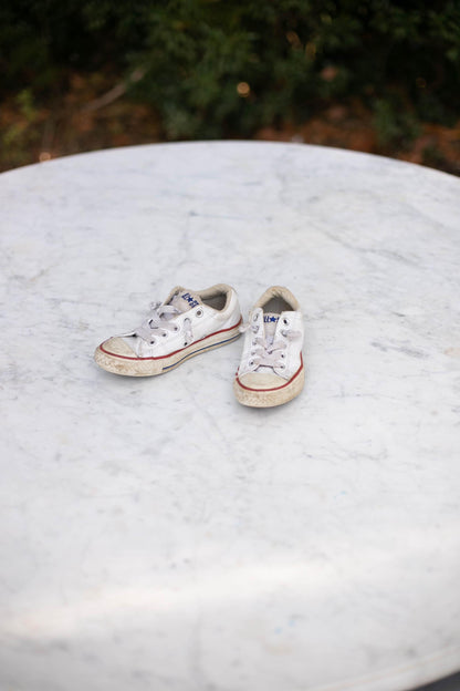 White Vintage Converse Sneakers - EU 30 / US 12.5