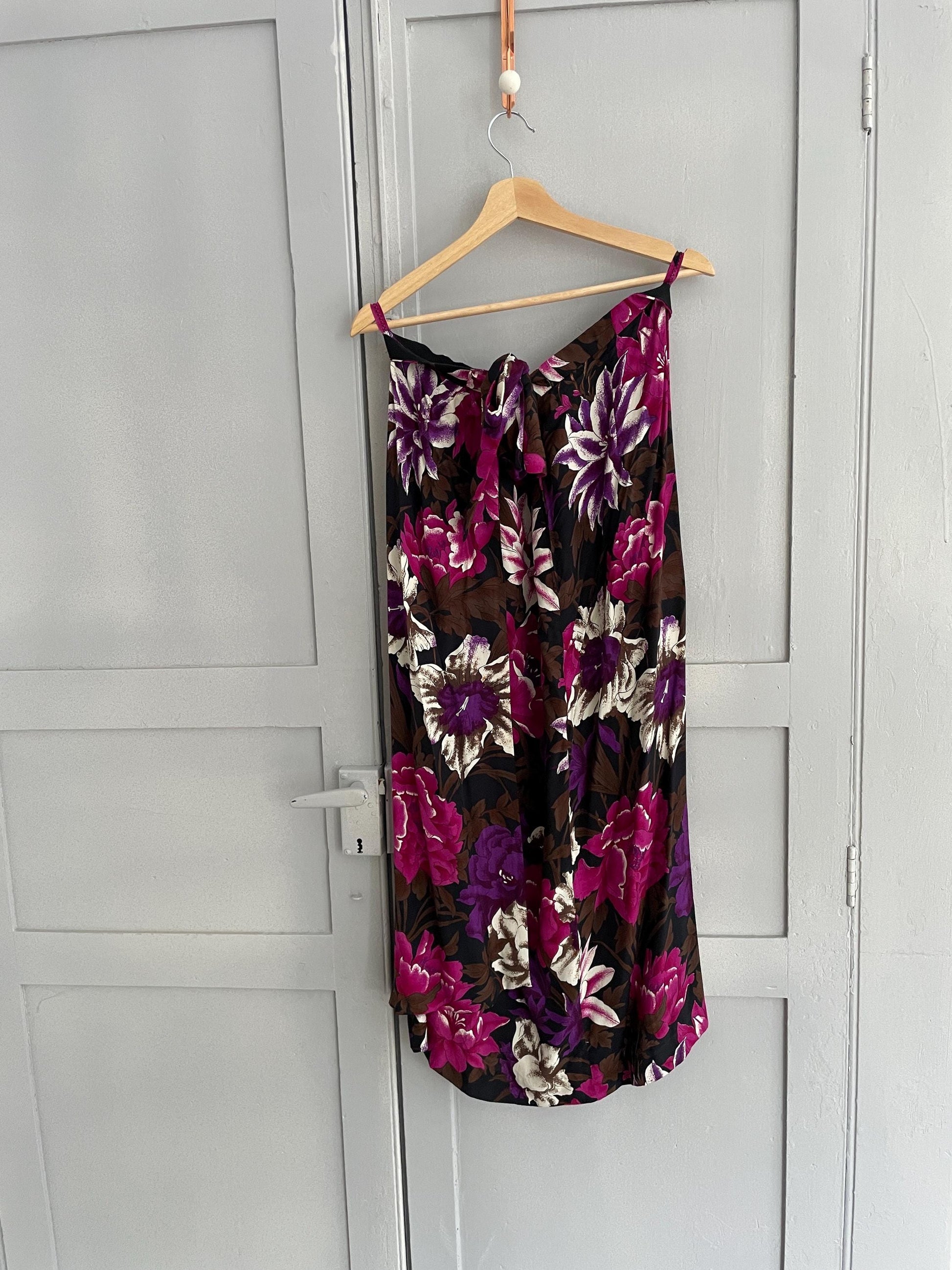 Vintage tropical purple flower summer skirt, Floral black and pink maxi skirt, High waist side split skirt