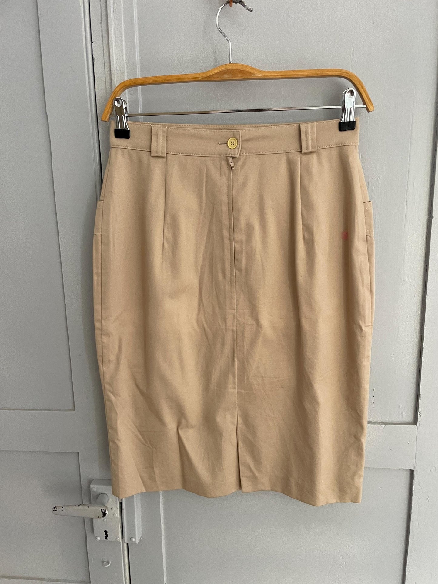 High-Waisted Beige cotton pencil Skirt with Pockets, Minimalist Neutral Skirt, Casual Chic Knee-Length Skirt for Women, Summer Workwear